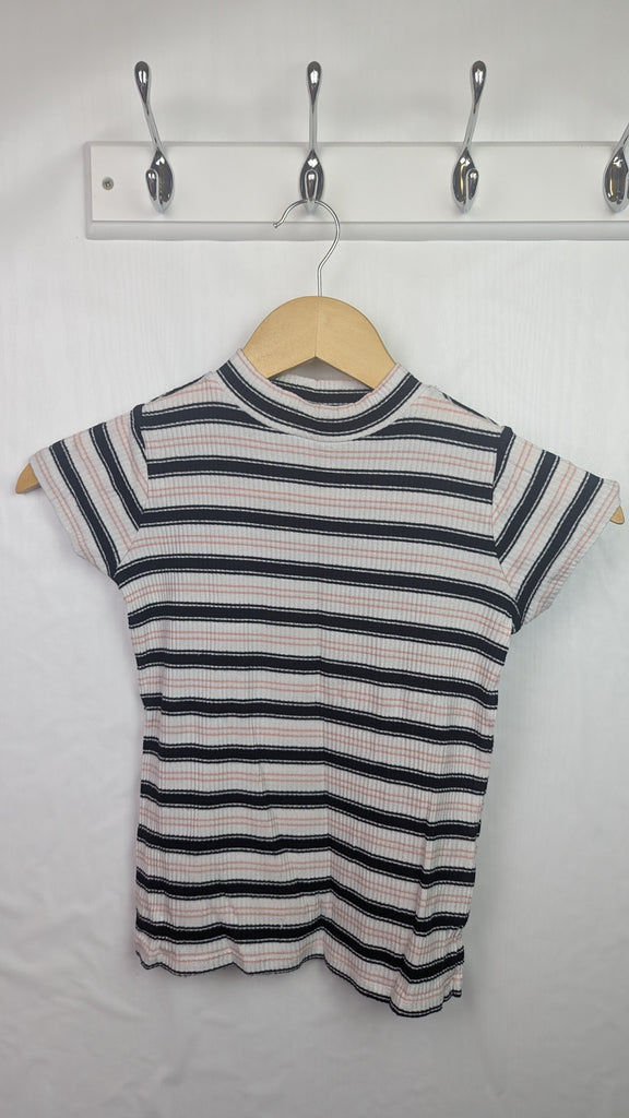 F&F Pink & Black Striped Top - Girls 8-9 Years F&F Used, Preloved, Preworn Baby, Girls & Boys Clothes. Kids & Children's second hand Clothing UK Online. Cheap affordable. Brands including Next, Joules, Nutmeg Morrisons, TU, F&F, H&M.