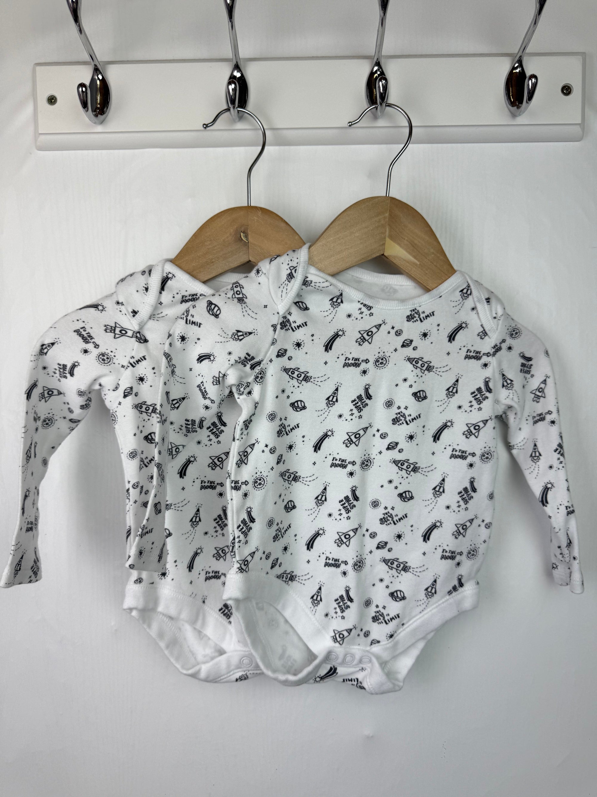 F&F Rocket Bodysuit Bundle - Girls 6 - 9 Months - Little Ones Preloved. Second Hand Children's & Preloved Baby, Kids, Girls & Boys Clothes. UK online