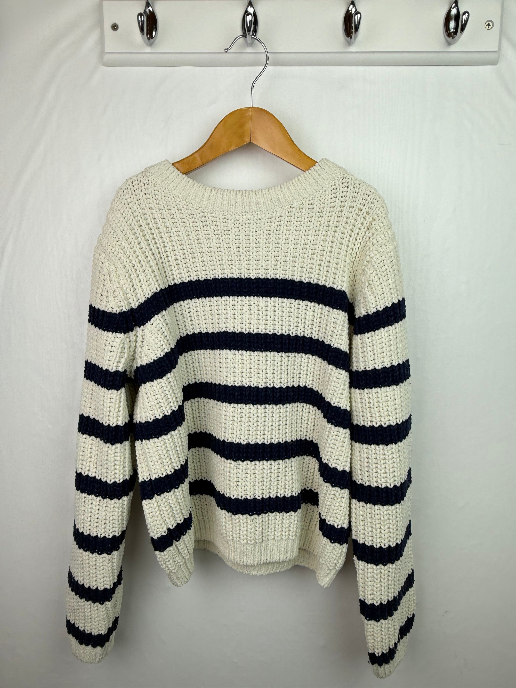 F&F Striped Chunky Knit Jumper - Girls 8 - 9 Years - Little Ones Preloved. Second Hand Children's & Preloved Baby, Kids, Girls & Boys Clothes. UK online