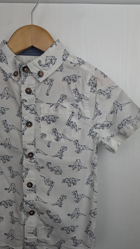 F&F White Dinosaur Shirt - Boys 2-3 Years F&F Used, Preloved, Preworn & Second Hand Baby, Kids & Children's Clothing UK Online. Cheap affordable. Brands including Next, Joules, Nutmeg Morrisons, TU, F&F, H&M.