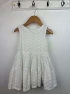 F&F White Floral Tiered Dress - Girls 2 - 3 Years - Little Ones Preloved. Second Hand Children's & Preloved Baby, Kids, Girls & Boys Clothes. UK online