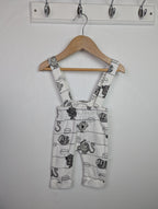 F&F White Mr Men Trousers - Boys 0 - 3 Months - Little Ones Preloved. Second Hand Children's & Preloved Baby, Kids, Girls & Boys Clothes. UK online