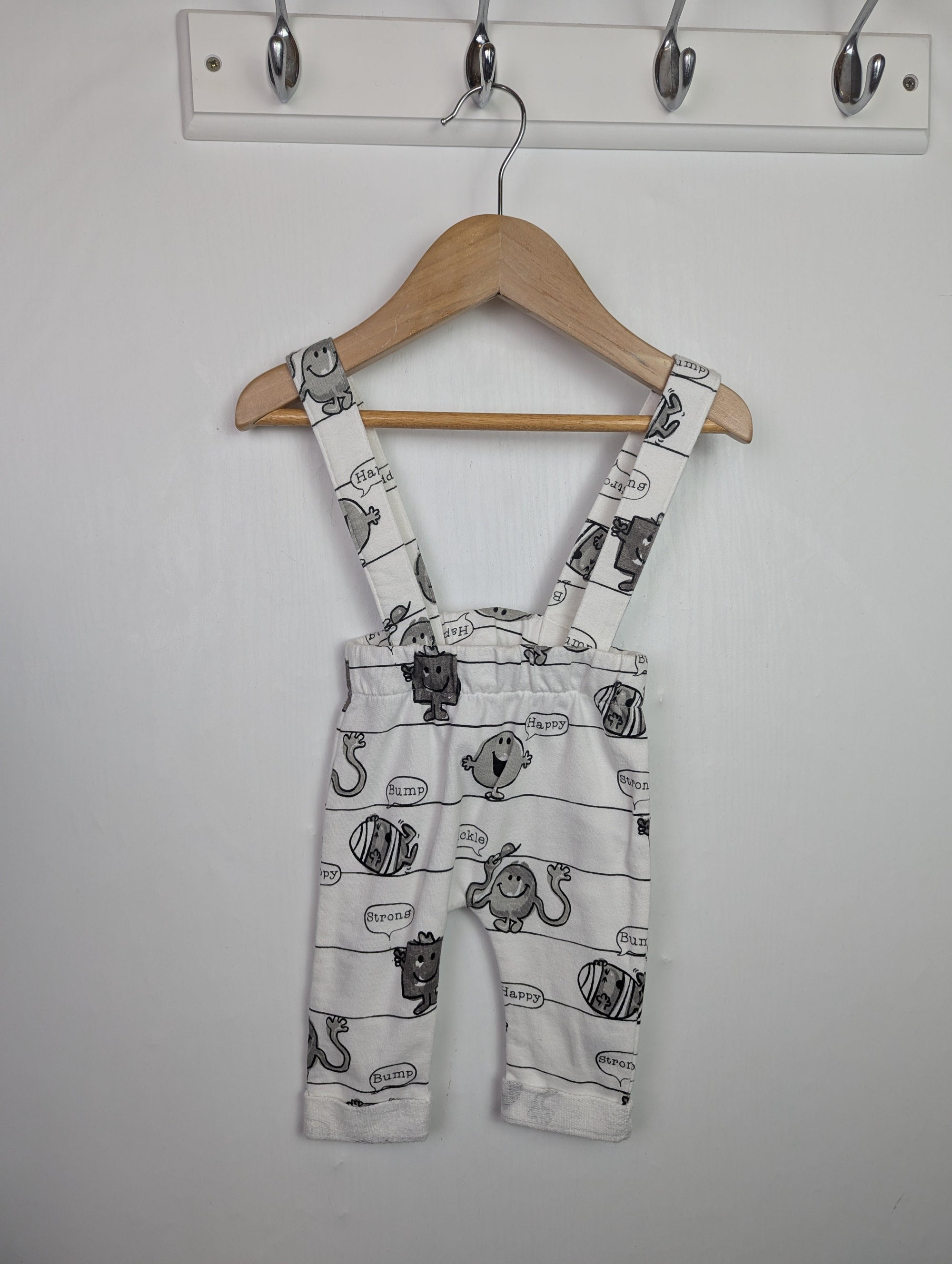 F&F White Mr Men Trousers - Boys 0 - 3 Months - Little Ones Preloved. Second Hand Children's & Preloved Baby, Kids, Girls & Boys Clothes. UK online