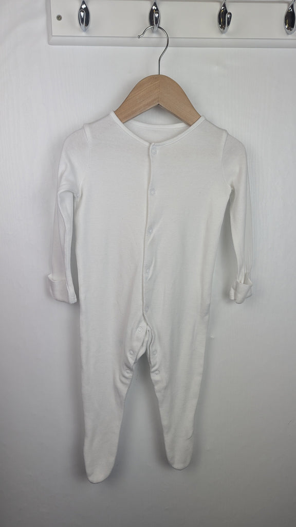 F&F White Sleepsuit - Unisex 6-9 Months Little Ones Preloved Used, Preloved, Preworn & Second Hand Baby, Kids & Children's Clothing UK Online. Cheap affordable. Brands including Next, Joules, Nutmeg Morrisons, TU, F&F, H&M.