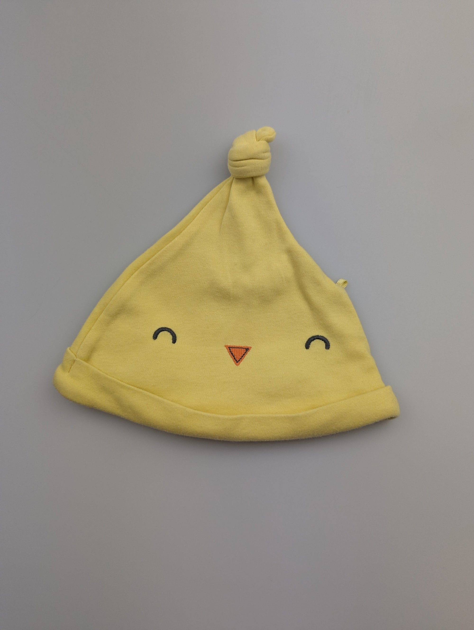 F&F Yellow Chick Hat - Unisex 3 - 6 Months - Little Ones Preloved. Second Hand Children's & Preloved Baby, Kids, Girls & Boys Clothes. UK online