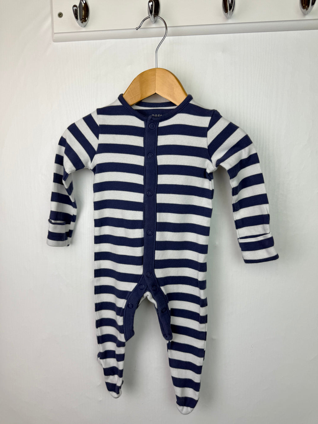 Fred & Flo Blue Striped Sleepsuit - Boys 3 - 6 Months - Little Ones Preloved. Second Hand Children's & Preloved Baby, Kids, Girls & Boys Clothes. UK online