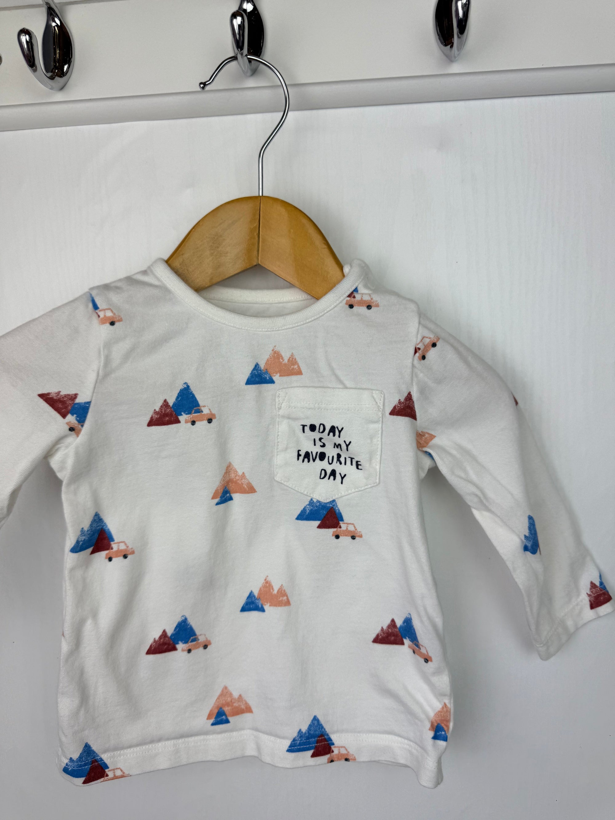 Fred & Flo Long Sleeve 'Favourite Day' Top - Boys 3 - 6 Months - Little Ones Preloved. Second Hand Children's & Preloved Baby, Kids, Girls & Boys Clothes. UK online
