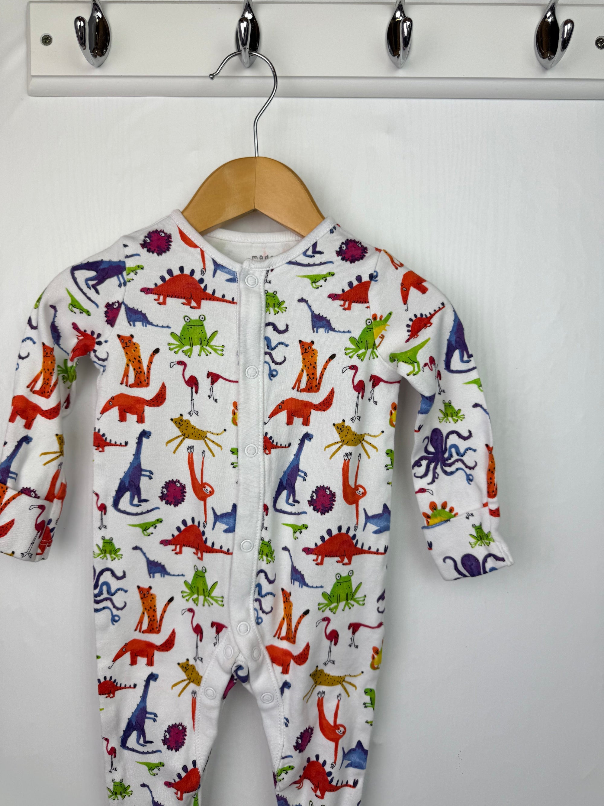Fred & Flo Multi Coloured Animals Sleepsuit - Unisex 3 - 6 Months - Little Ones Preloved. Second Hand Children's & Preloved Baby, Kids, Girls & Boys Clothes. UK online