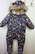 Fred & Flo Rainbow Animals Pramsuit - Baby Girls 9 - 12 Months - Little Ones Preloved. Second Hand Children's & Preloved Baby, Kids, Girls & Boys Clothes. UK online