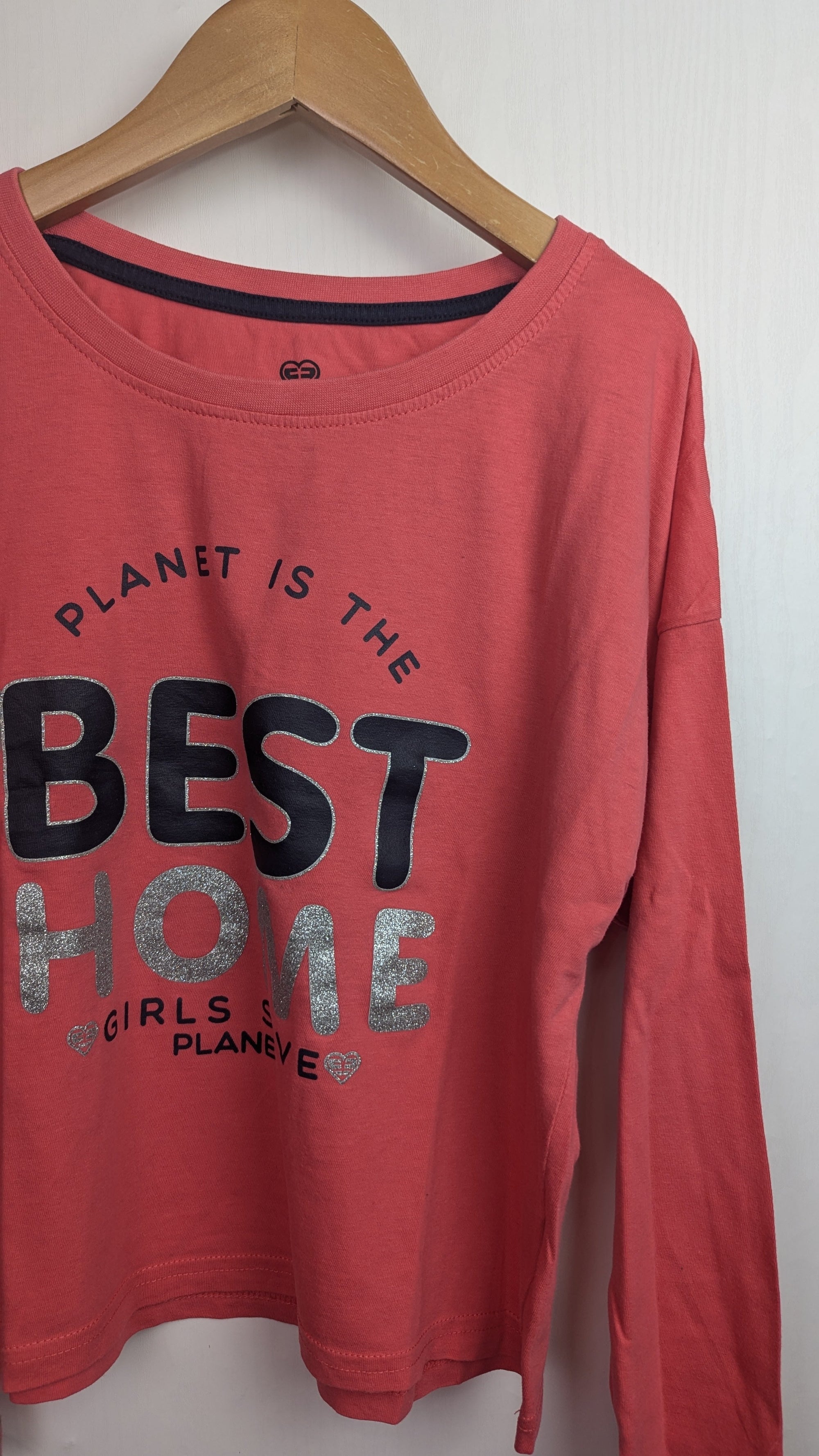 Freegun Planet Pyjama Top - Girls 12 Years - Little Ones Preloved. Second Hand Children's & Preloved Baby, Kids, Girls & Boys Clothes. UK online