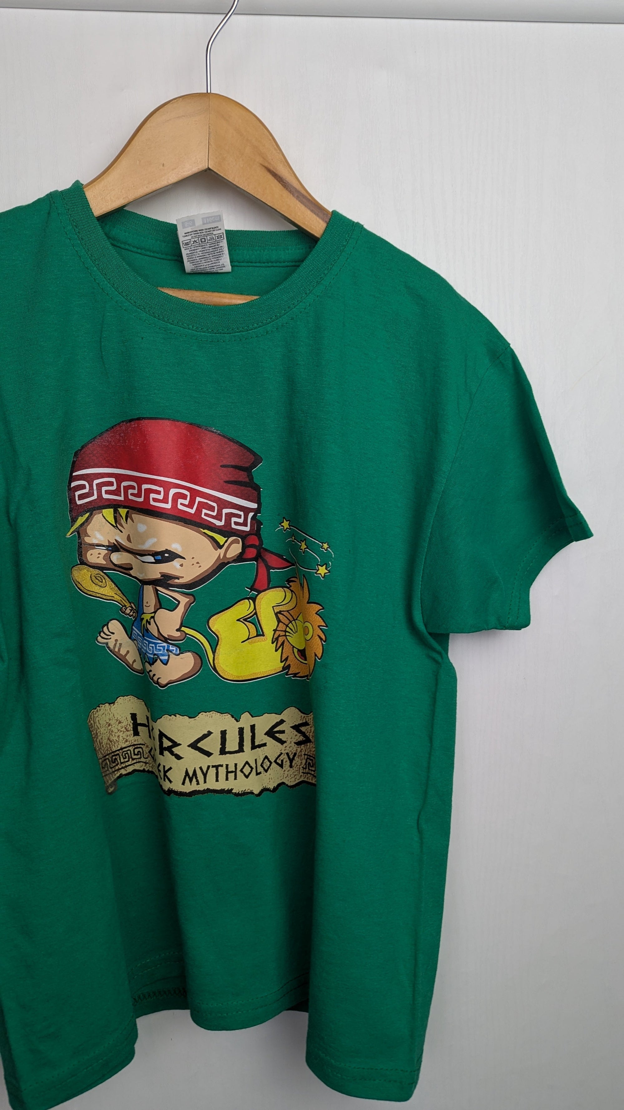 Fruit of the Loom Green Hercules Top - Boys 5 - 6 Years - Little Ones Preloved. Second Hand Children's & Preloved Baby, Kids, Girls & Boys Clothes. UK online