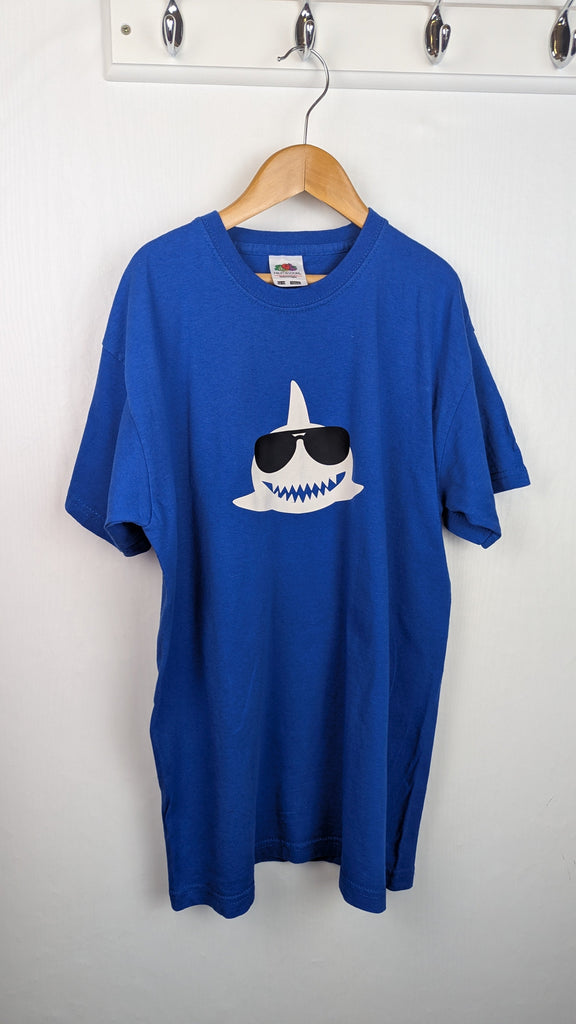 Fruit of The Loom Shark Top - Boys 12-13 Years Little Ones Preloved Used, Preloved, Preworn Baby, Girls & Boys Clothes. Kids & Children's second hand Clothing UK Online. Cheap affordable. Brands including Next, Joules, Nutmeg Morrisons, TU, F&F, H&M.