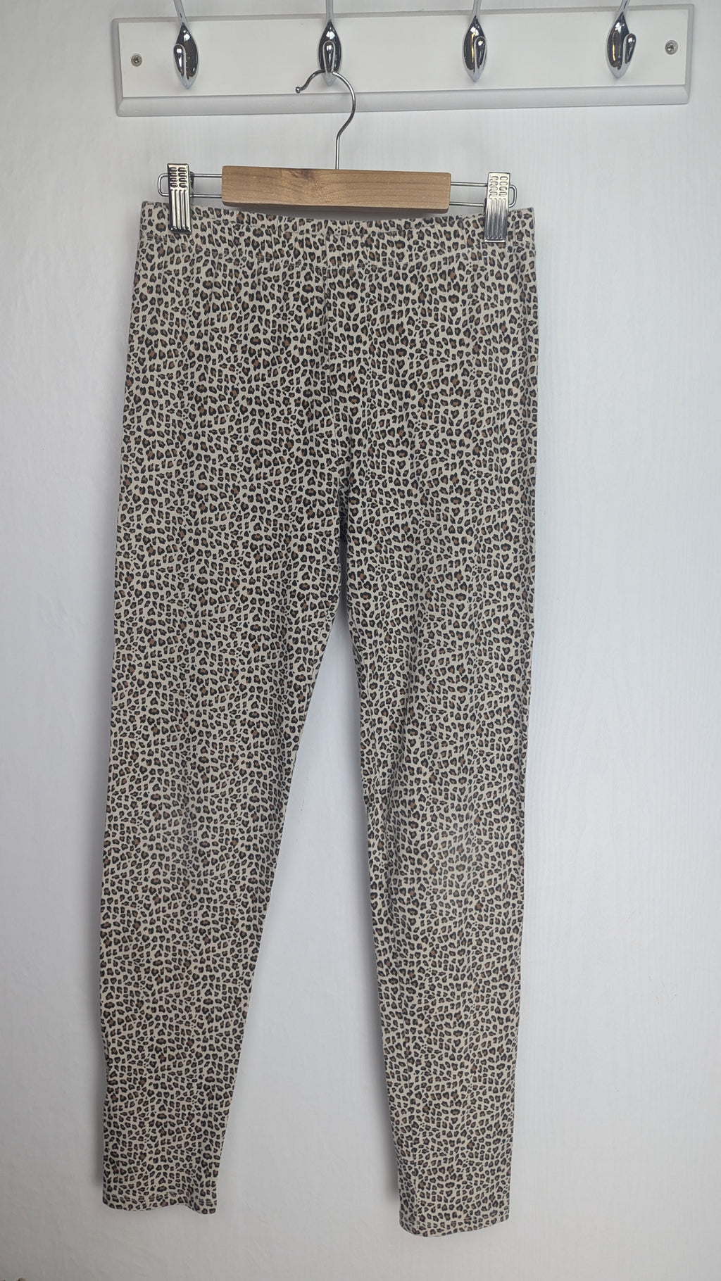 Gap Animal Print Leggings - 13 - 14 Years - Little Ones Preloved. Second Hand Children's & Preloved Baby, Kids, Girls & Boys Clothes. UK online