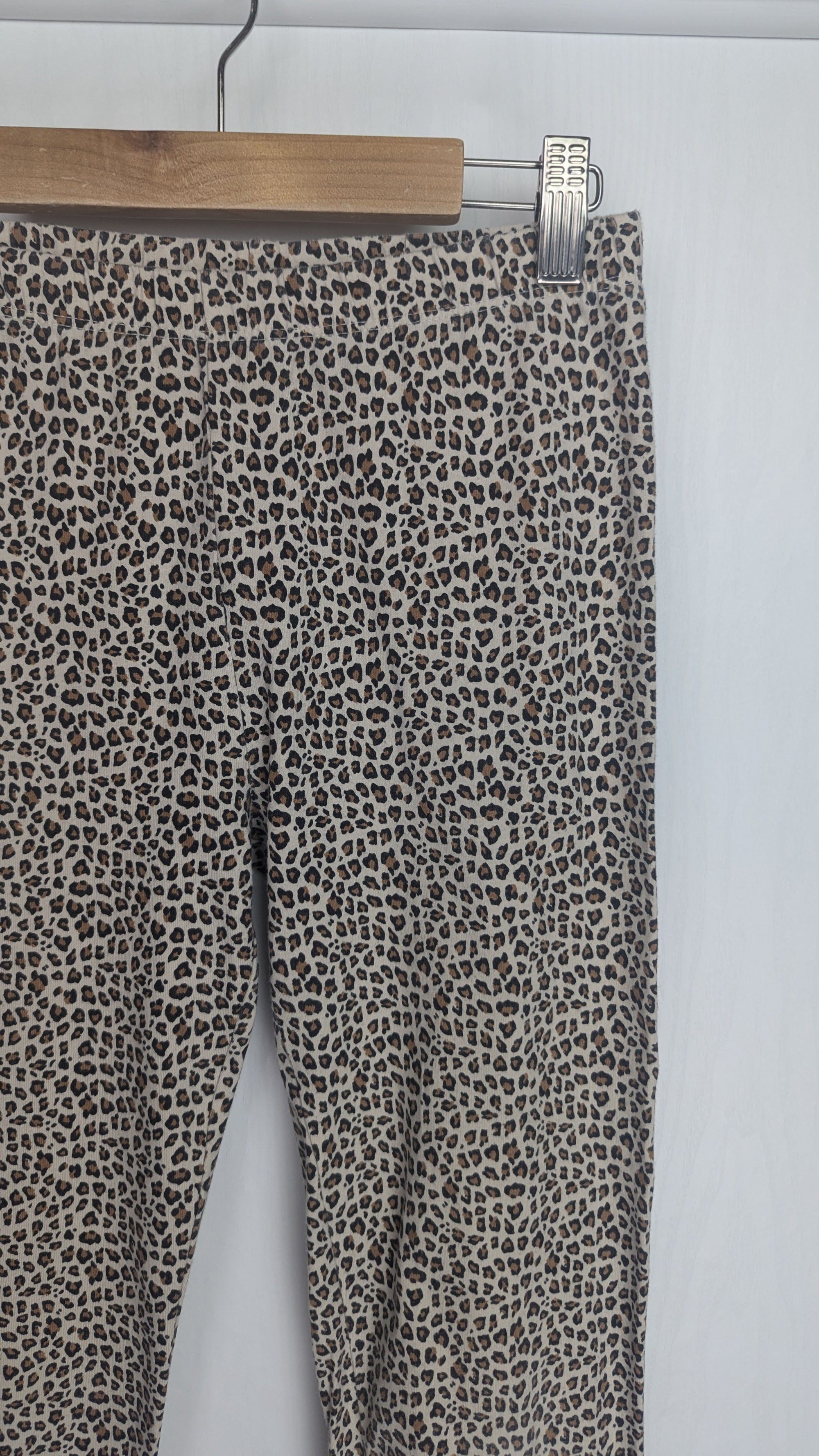 Gap Animal Print Leggings - 13 - 14 Years - Little Ones Preloved. Second Hand Children's & Preloved Baby, Kids, Girls & Boys Clothes. UK online