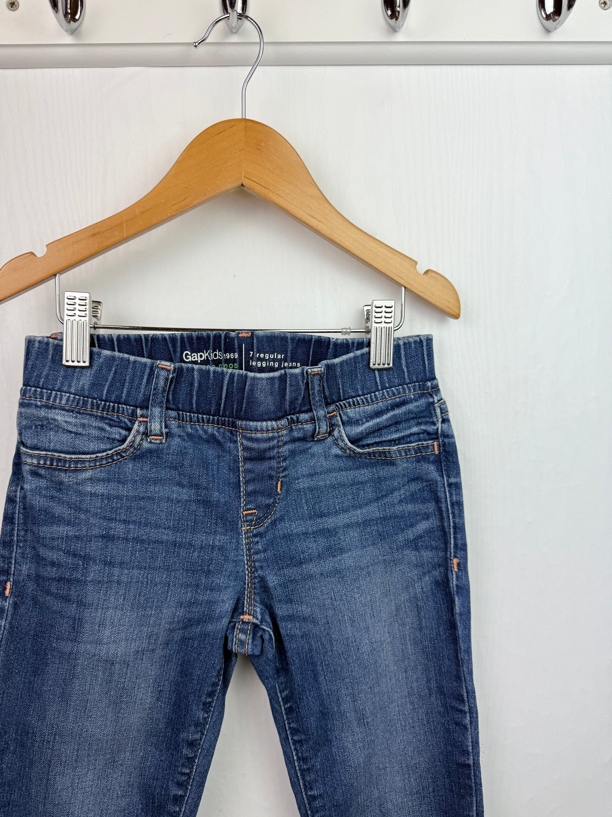 Gap Blue Legging Jeans - Unisex 7 Years - Little Ones Preloved. Second Hand Children's & Preloved Baby, Kids, Girls & Boys Clothes. UK online