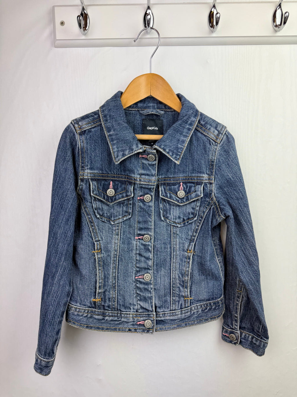 Gap Denim Jacket - Girls 4 - 6 Years - Little Ones Preloved. Second Hand Children's & Preloved Baby, Kids, Girls & Boys Clothes. UK online