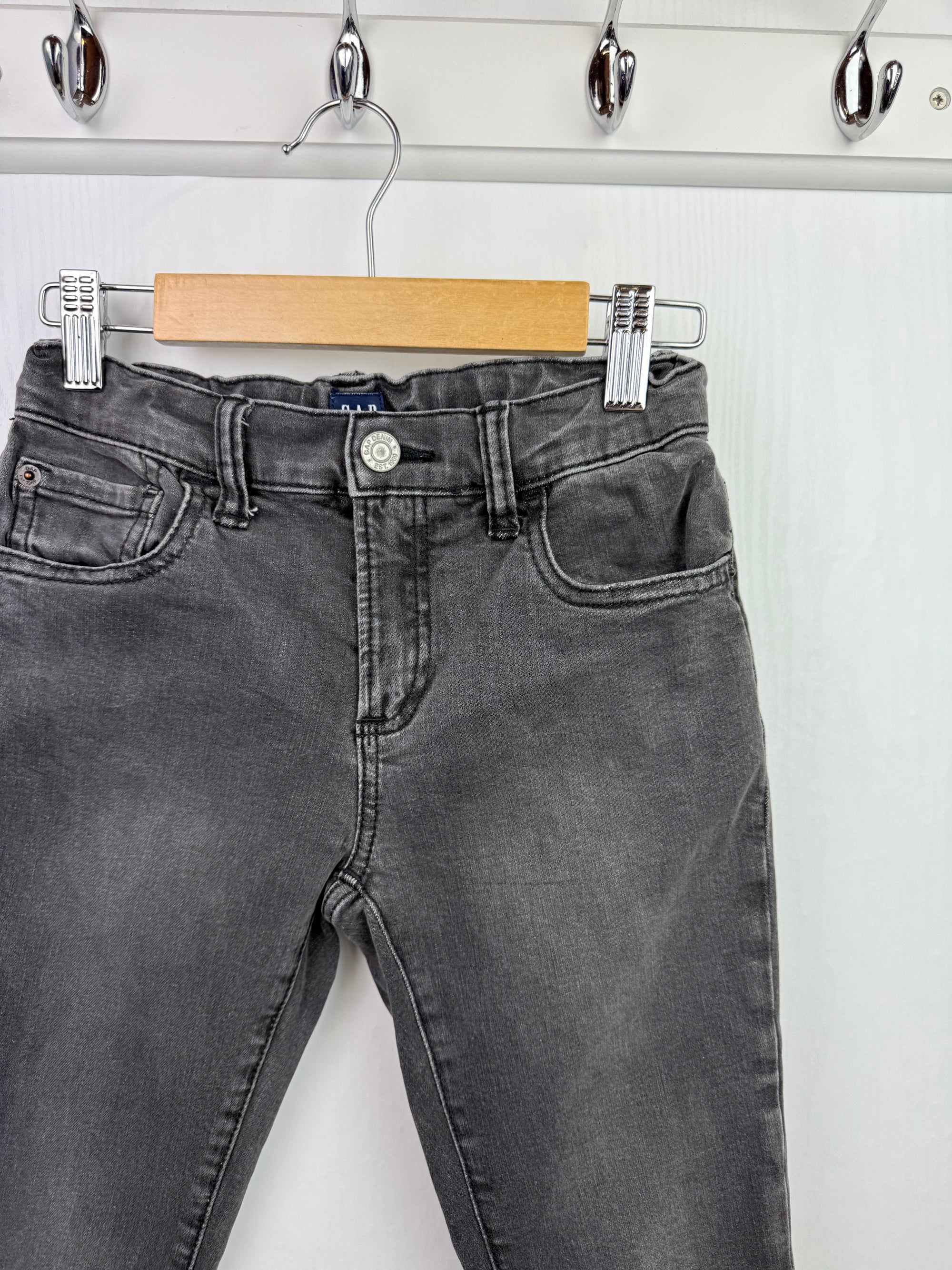 Gap Grey Skinny Jeans - Boys 8 Years - Little Ones Preloved. Second Hand Children's & Preloved Baby, Kids, Girls & Boys Clothes. UK online