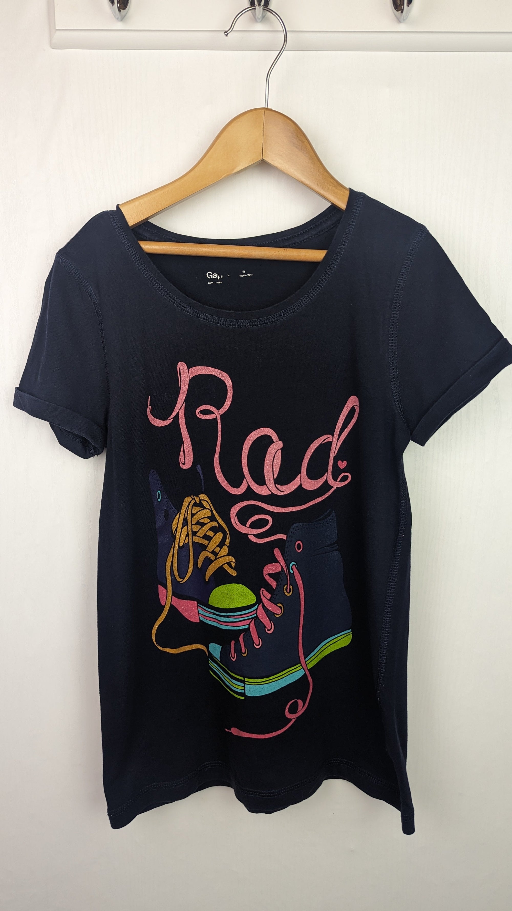 Gap 'Rad' Trainer Top - Girls 9 - 10 Years - Little Ones Preloved. Second Hand Children's & Preloved Baby, Kids, Girls & Boys Clothes. UK online