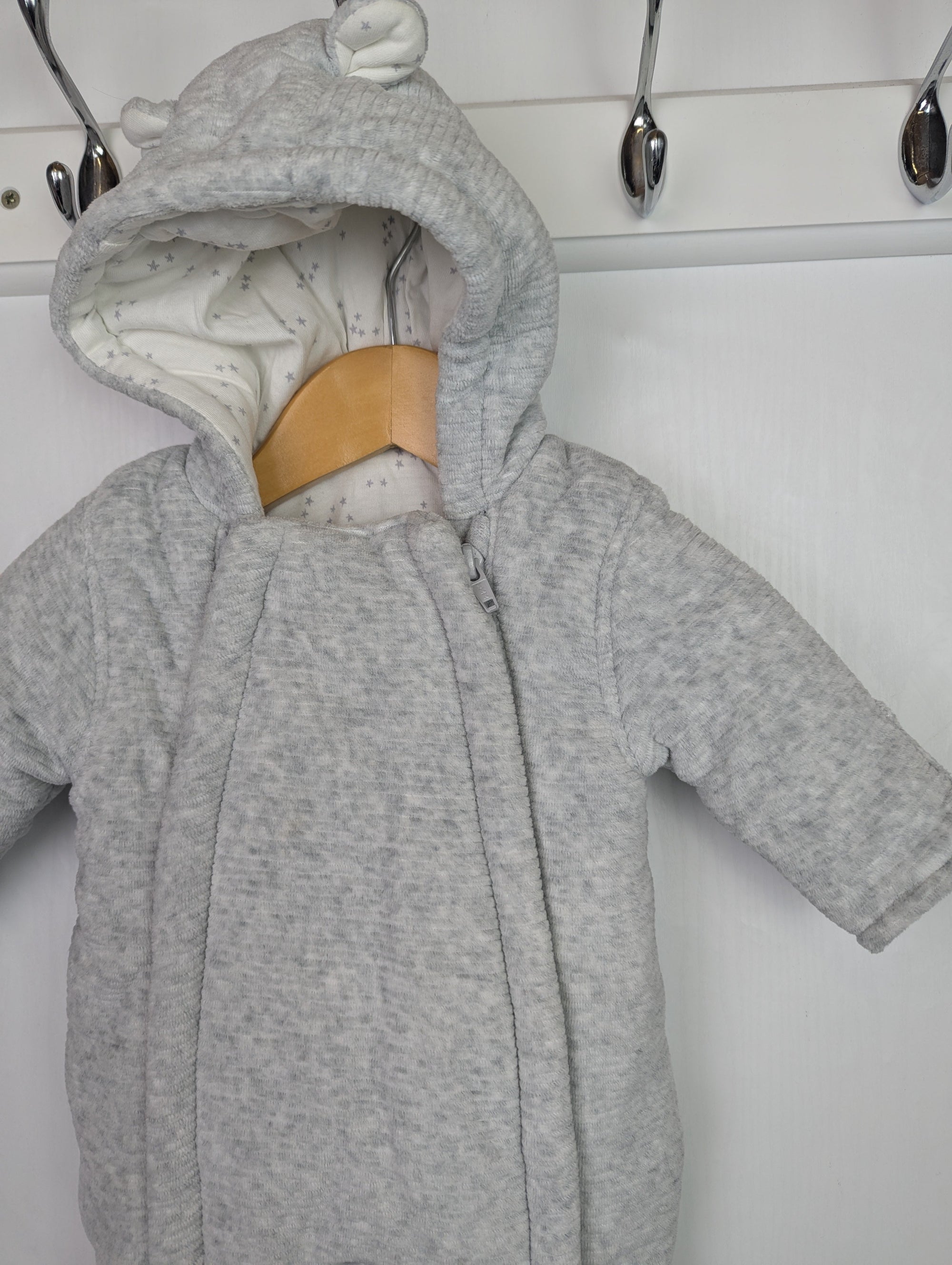 Geoorge Grey Pramsuit - Unisex Tiny Baby - Little Ones Preloved. Second Hand Children's & Preloved Baby, Kids, Girls & Boys Clothes. UK online
