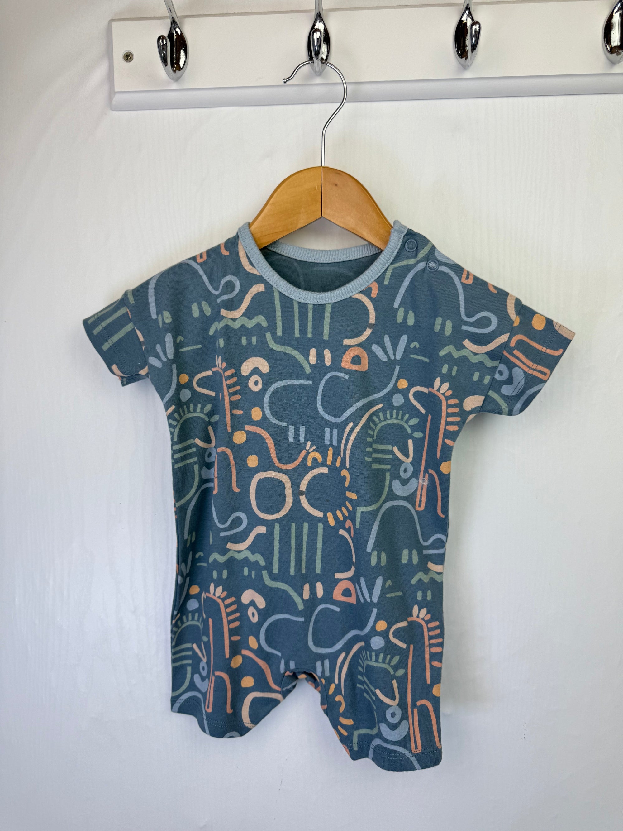 George Animals Romper - Baby Boys 0 - 3 Months - Little Ones Preloved. Second Hand Children's & Preloved Baby, Kids, Girls & Boys Clothes. UK online
