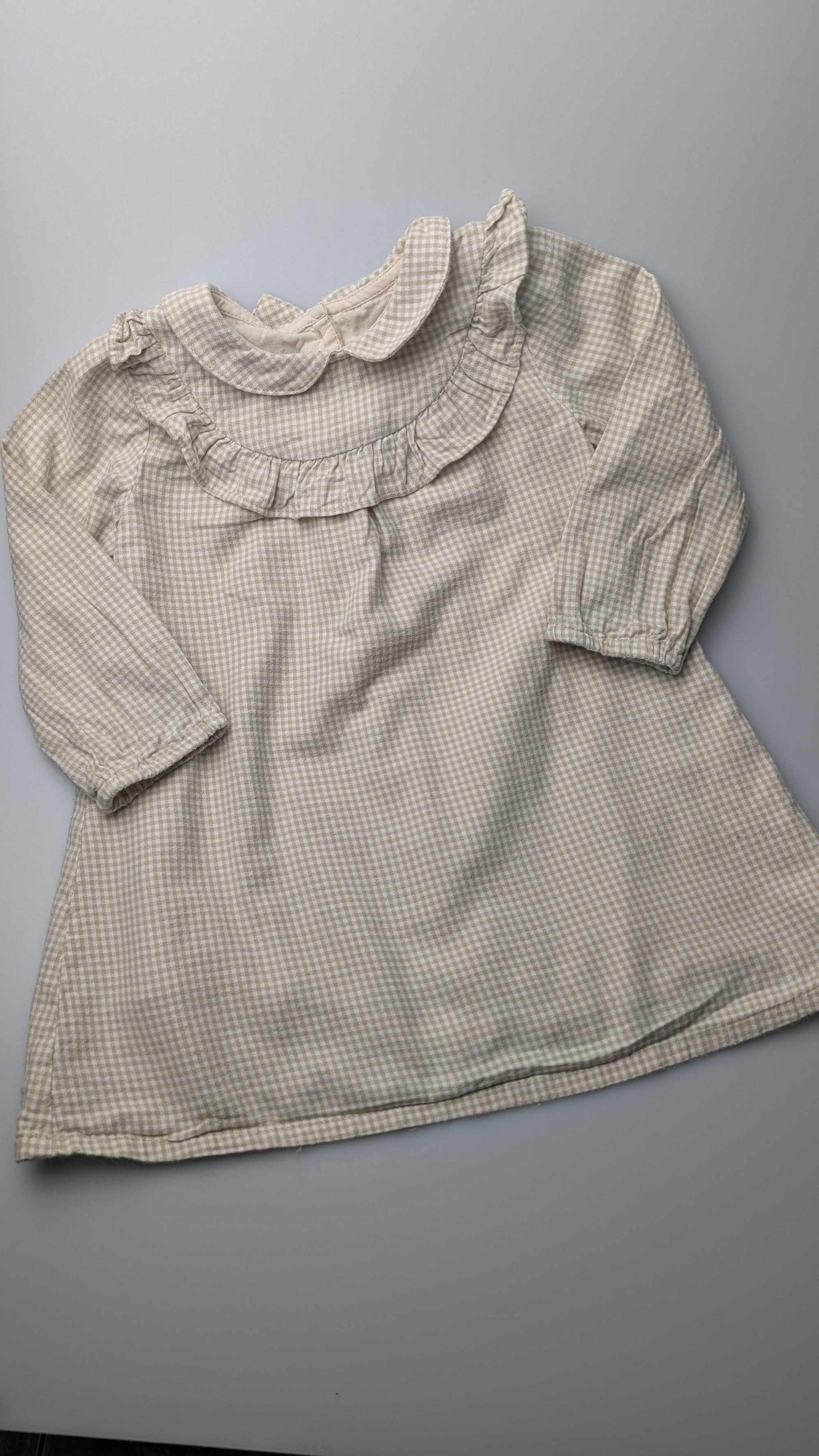 George Beige Checked Dress - Girls 12 - 18 Months - Little Ones Preloved. Second Hand Children's & Preloved Baby, Kids, Girls & Boys Clothes. UK online