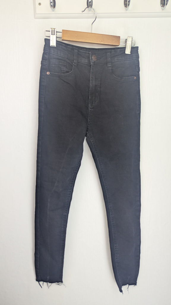 George Black Frayed Skinny Jeans - Boys 10-11 Years George Used, Preloved, Preworn & Second Hand Baby, Kids & Children's Clothing UK Online. Cheap affordable. Brands including Next, Joules, Nutmeg Morrisons, TU, F&F, H&M.