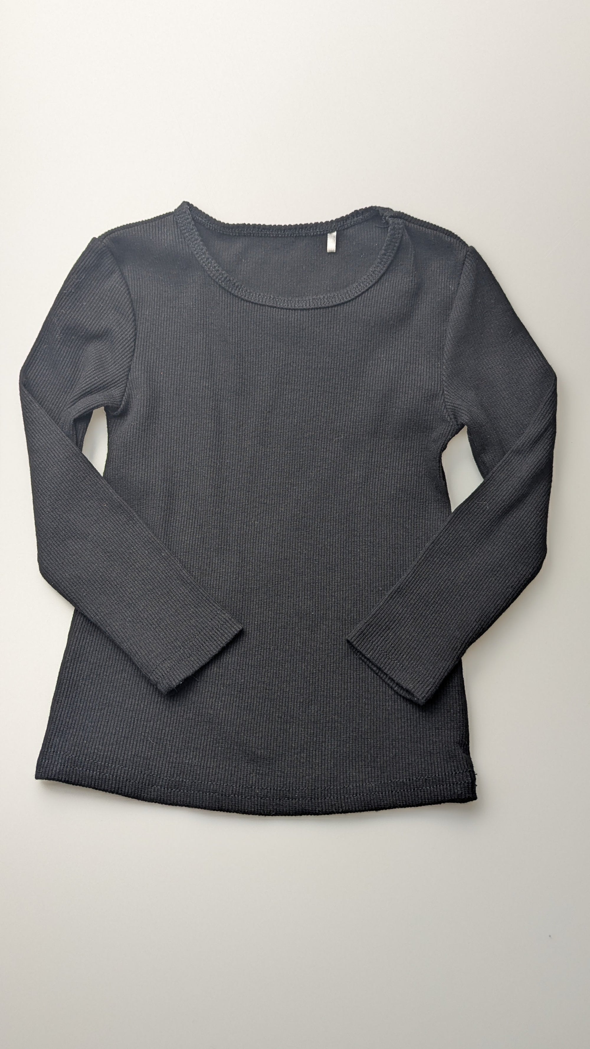 George Black Ribbed Long Sleeve Top - Girls 3 - 4 Years - Little Ones Preloved. Second Hand Children's & Preloved Baby, Kids, Girls & Boys Clothes. UK online