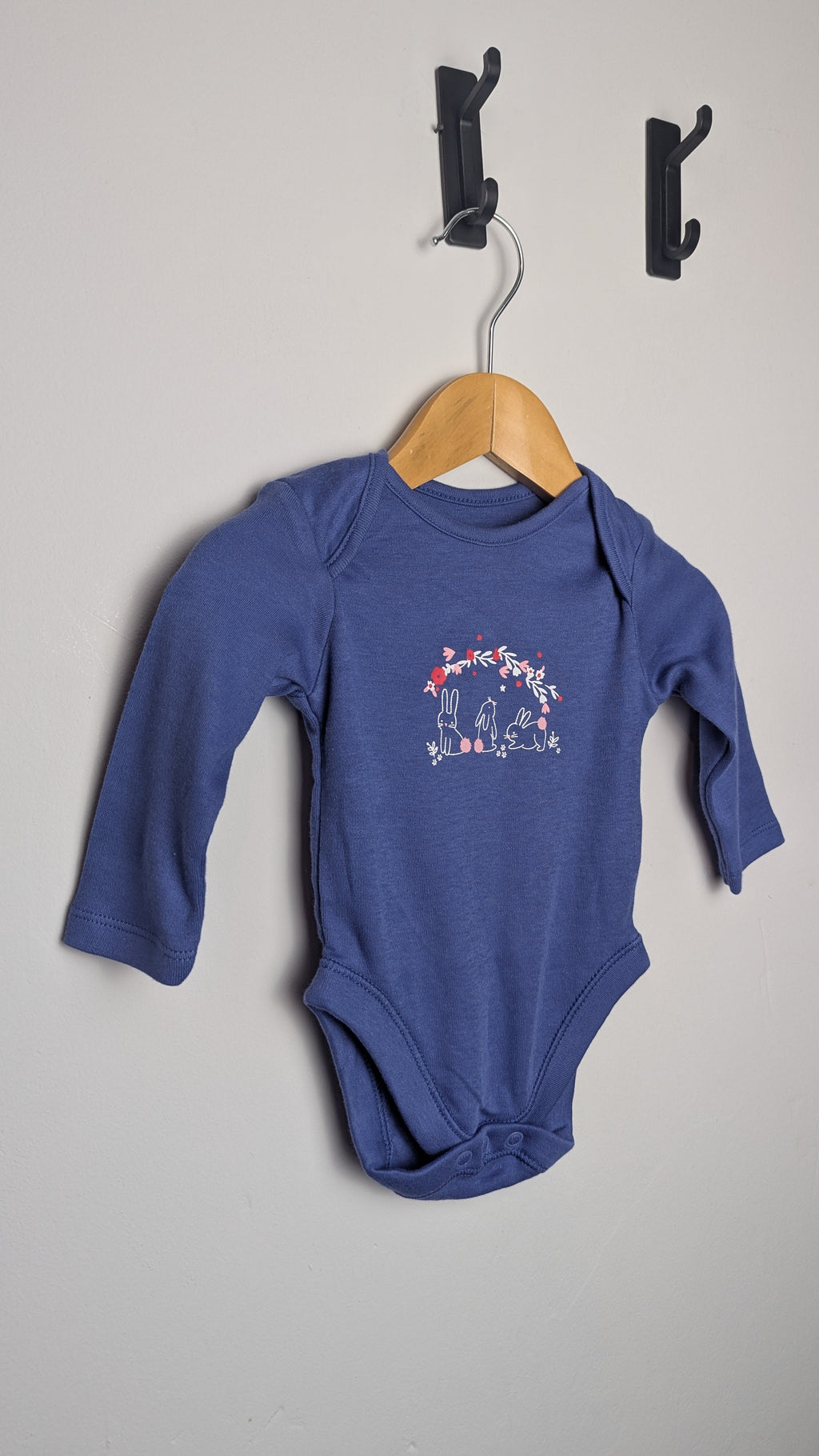 George Blue Bunny Sleepsuit - Girls 3 - 6 Months - Little Ones Preloved. Second Hand Children's & Preloved Baby, Kids, Girls & Boys Clothes. UK online