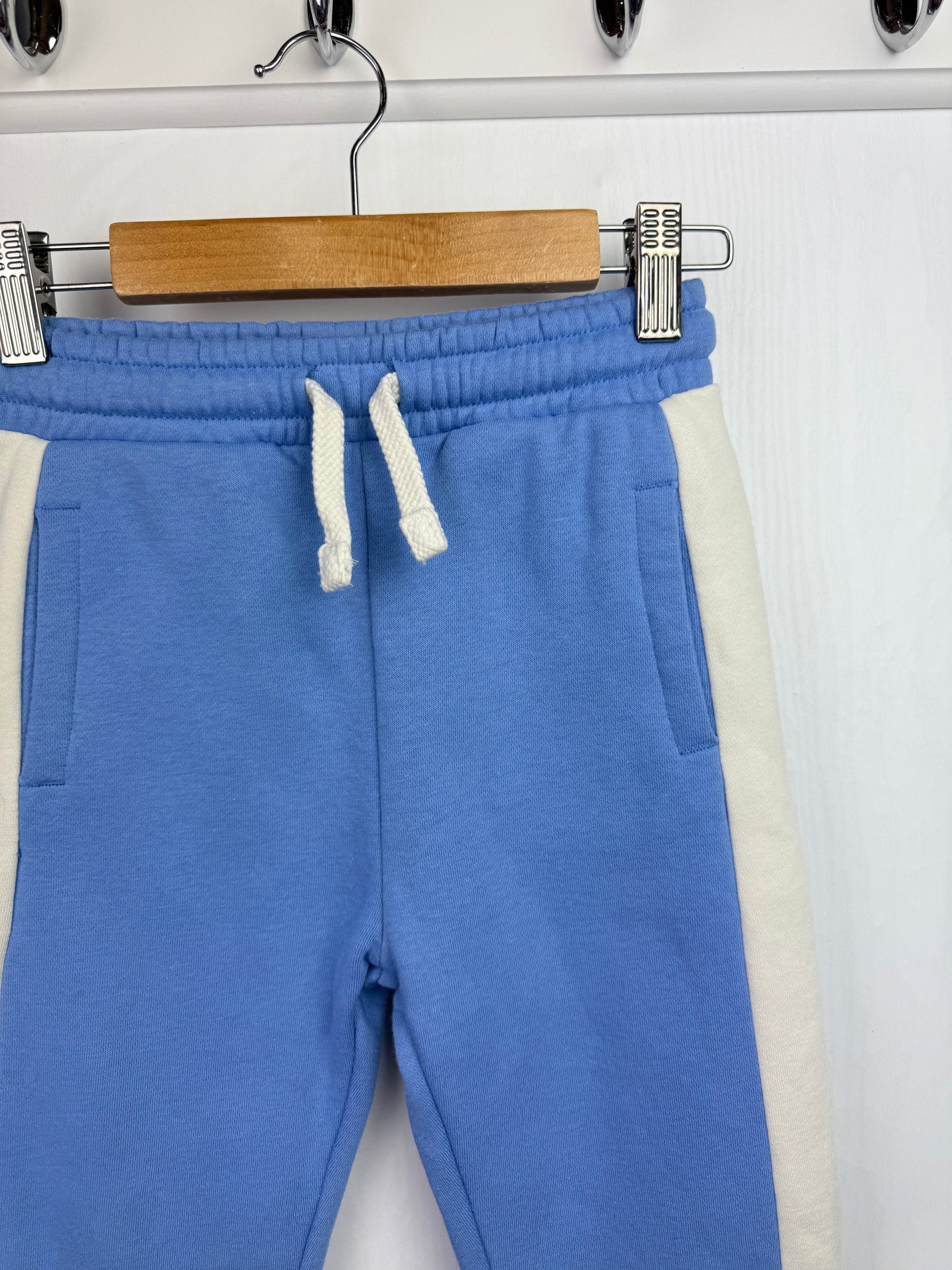 George Blue Jogging Bottoms - Unisex 5 - 6 Years - Little Ones Preloved. Second Hand Children's & Preloved Baby, Kids, Girls & Boys Clothes. UK online