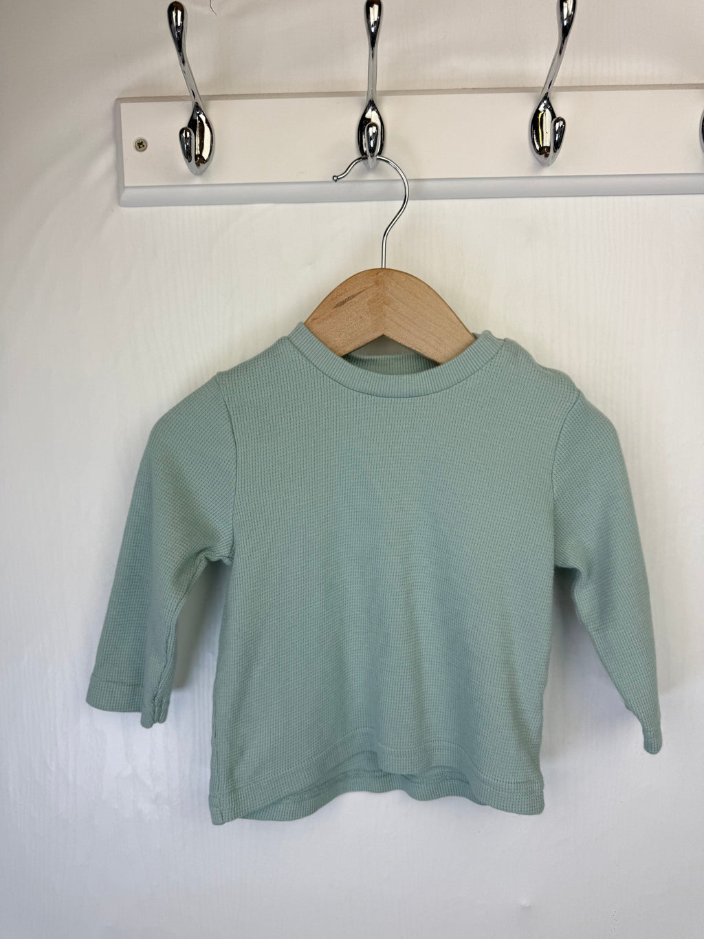 George Blue Long Sleeve Top - Boys 9 - 12 Months - Little Ones Preloved. Second Hand Children's & Preloved Baby, Kids, Girls & Boys Clothes. UK online