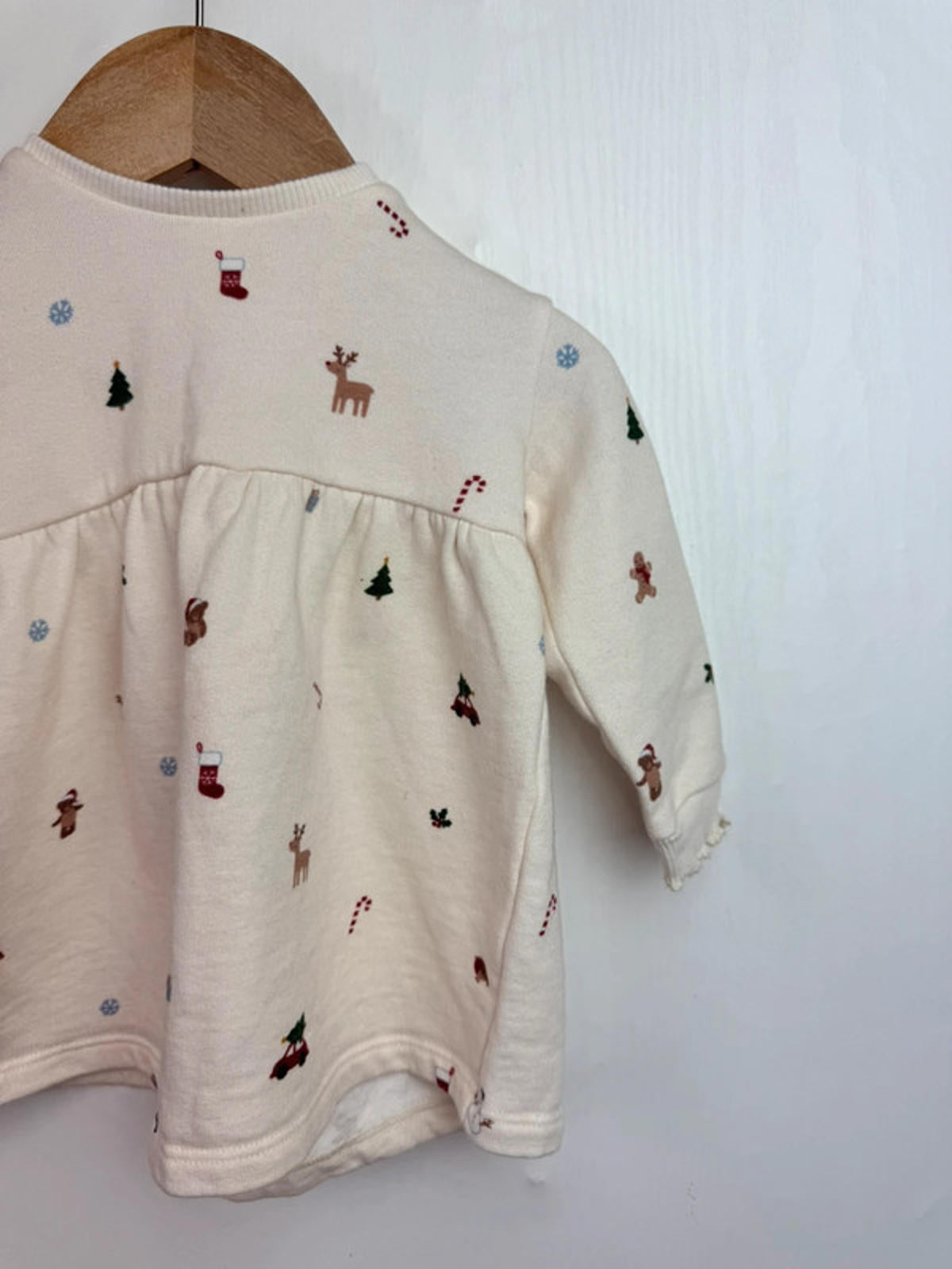George Christmas Dress - Girls 3 - 6 Months - Little Ones Preloved. Second Hand Children's & Preloved Baby, Kids, Girls & Boys Clothes. UK online