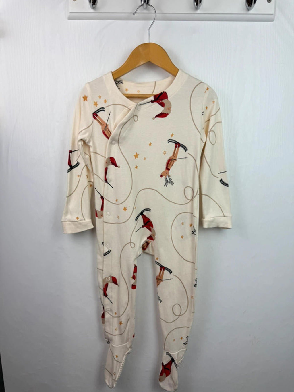 George Christmas Sleepsuit - Unisex 9 - 12 Months - Little Ones Preloved. Second Hand Children's & Preloved Baby, Kids, Girls & Boys Clothes. UK online
