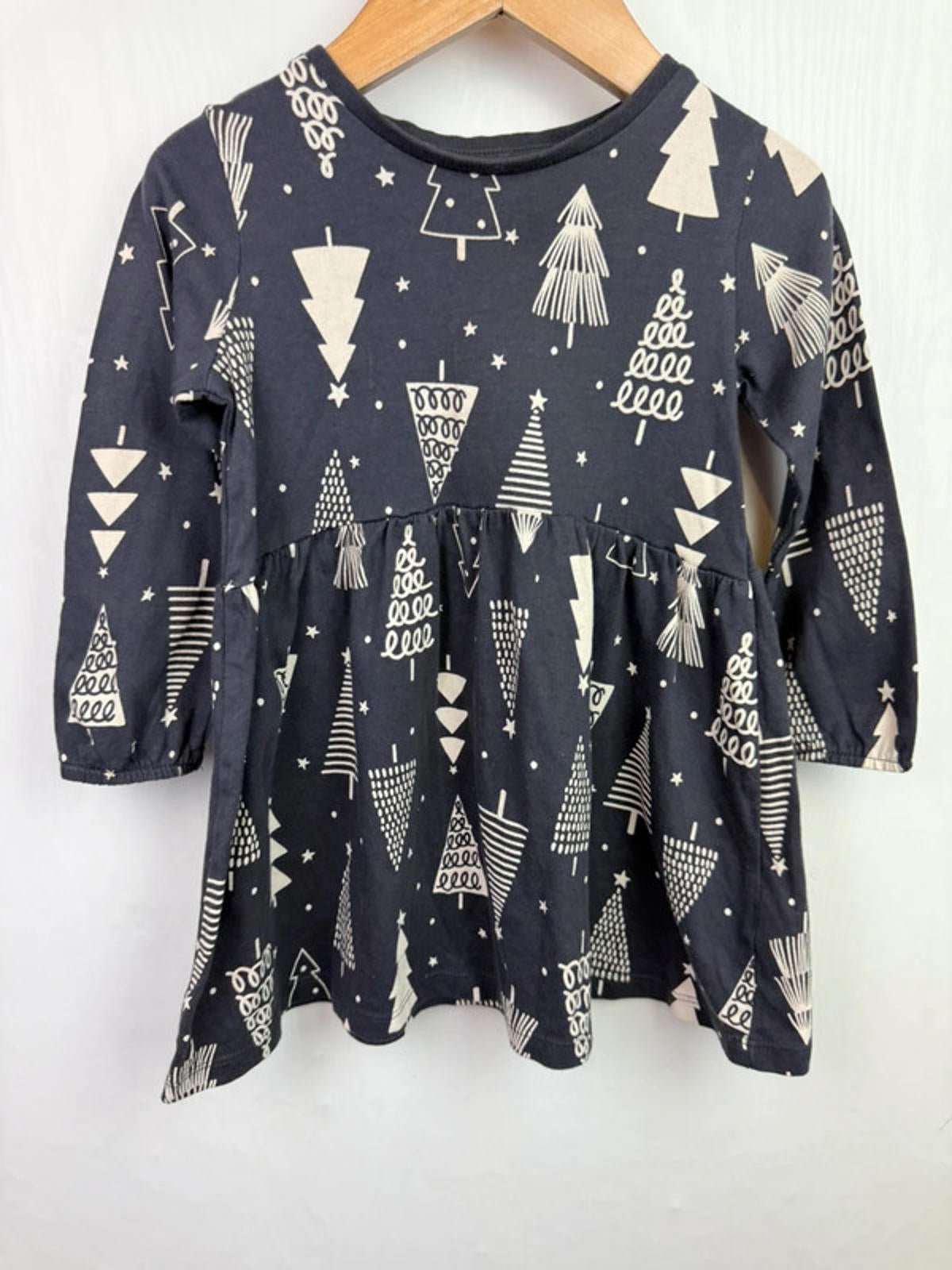 George Christmas Tree Dress - Girls 18 - 24 Months - Little Ones Preloved. Second Hand Children's & Preloved Baby, Kids, Girls & Boys Clothes. UK online