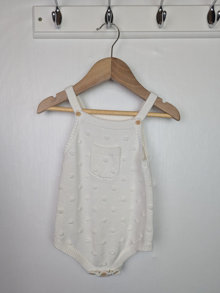 George Cream Knit Romper - Unisex 6-9 Months Little Ones Preloved Used, Preloved, Preworn Baby, Girls & Boys Clothes. Kids & Children's second hand Clothing UK Online. Cheap affordable. Brands including Next, Joules, Nutmeg Morrisons, TU, F&F, H&M.