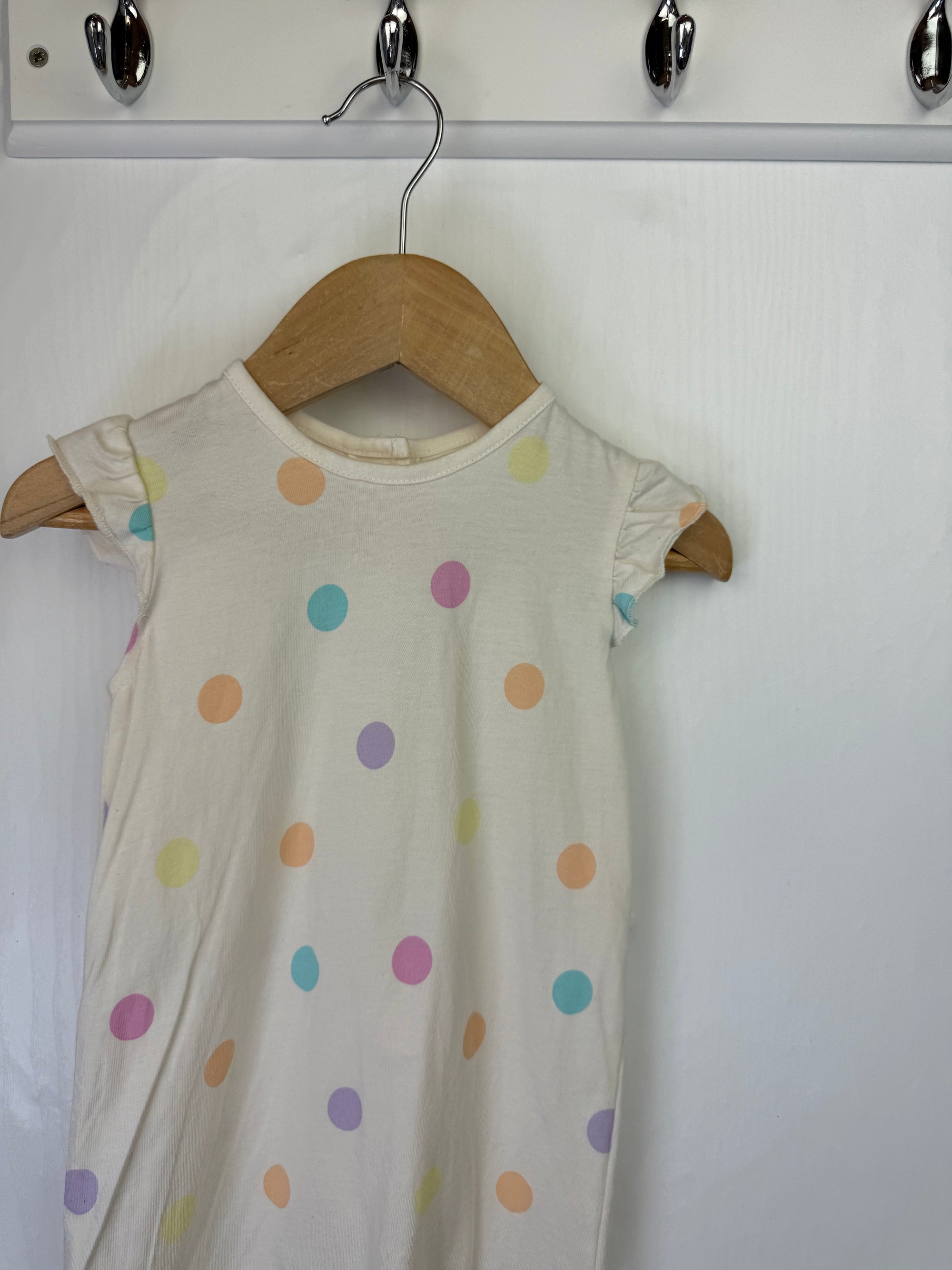 George Cream Spotty Romper - Baby Girls 9 - 12 Months - Little Ones Preloved. Second Hand Children's & Preloved Baby, Kids, Girls & Boys Clothes. UK online