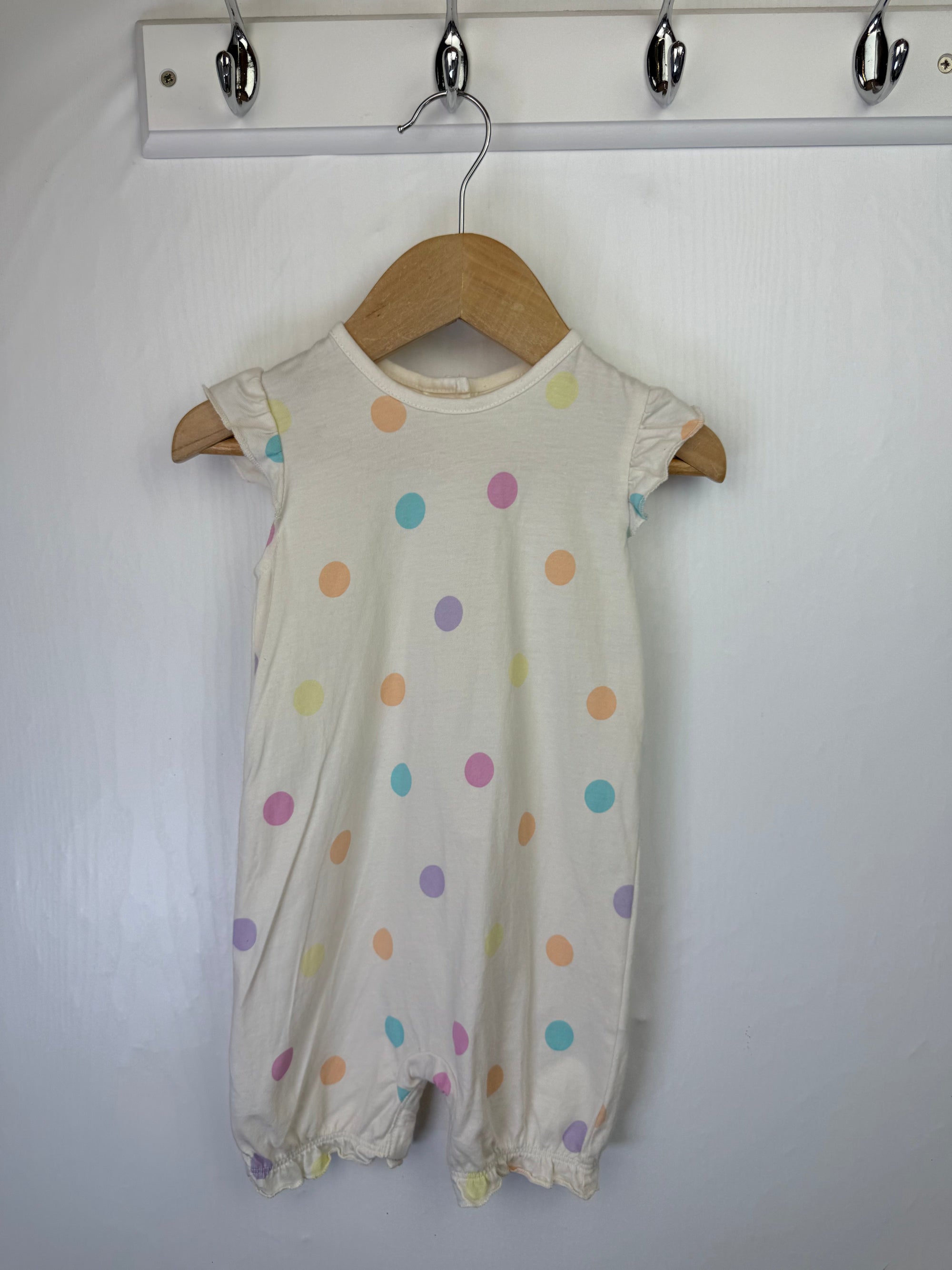 George Cream Spotty Romper - Baby Girls 9 - 12 Months - Little Ones Preloved. Second Hand Children's & Preloved Baby, Kids, Girls & Boys Clothes. UK online