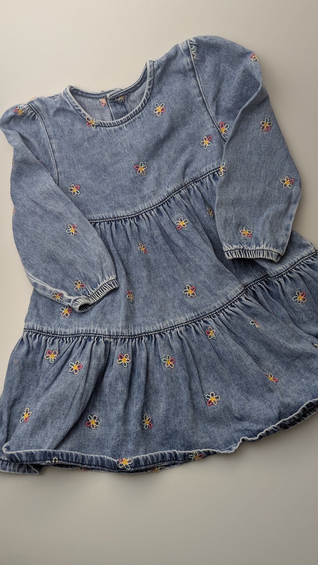 George Denim Floral Dress - Girls 3 - 4 Years - Little Ones Preloved. Second Hand Children's & Preloved Baby, Kids, Girls & Boys Clothes. UK online