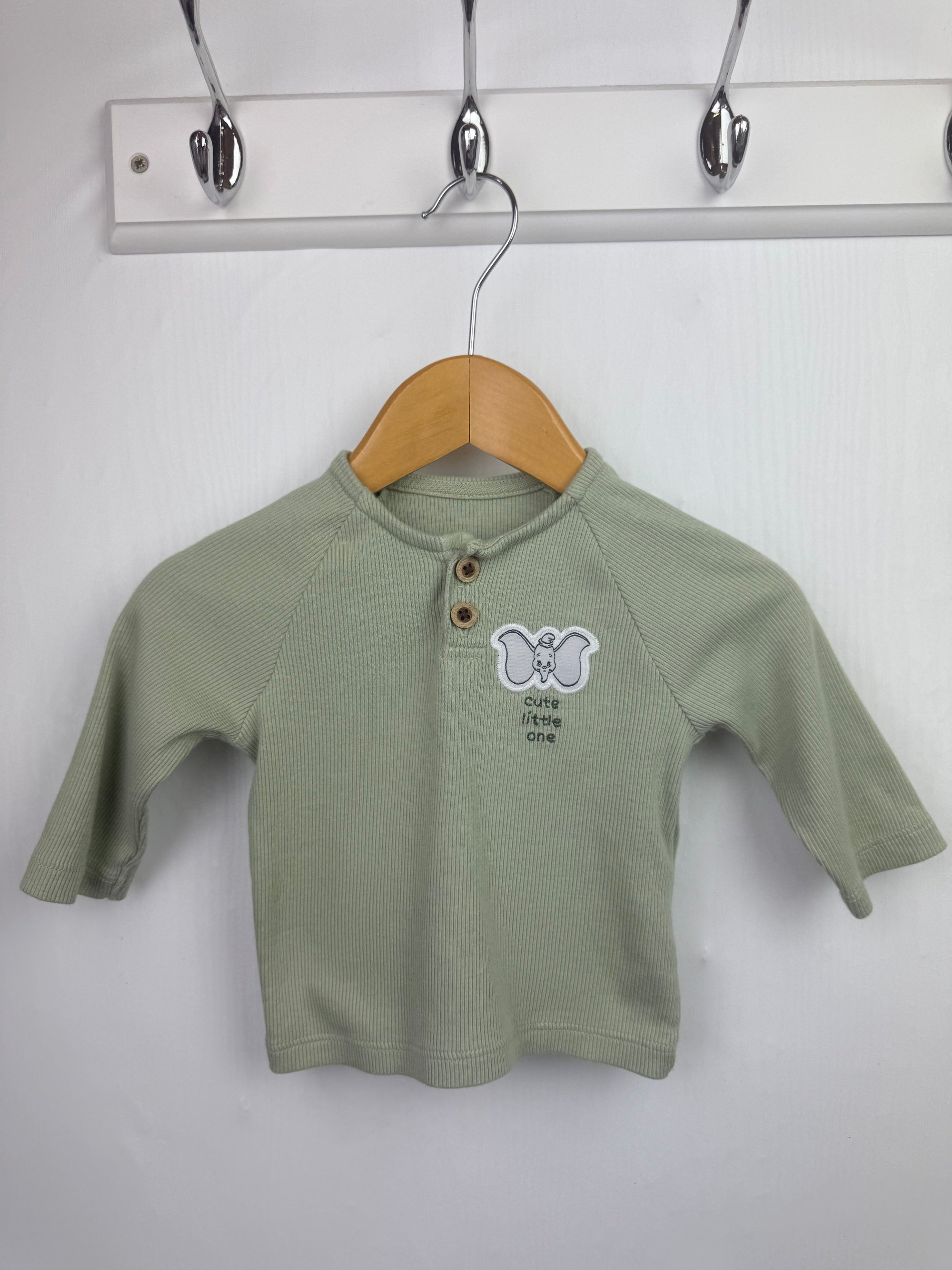 George Disney Dumbo Top - Boys Newborn - Little Ones Preloved. Second Hand Children's & Preloved Baby, Kids, Girls & Boys Clothes. UK online