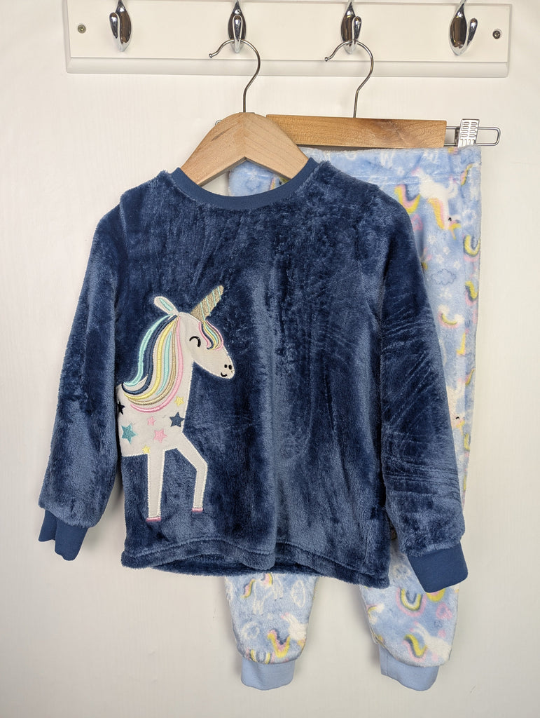 George Fluffy Unicorn Pyjamas - Girls 3-4 Years Little Ones Preloved Used, Preloved, Preworn Baby, Girls & Boys Clothes. Kids & Children's second hand Clothing UK Online. Cheap affordable. Brands including Next, Joules, Nutmeg Morrisons, TU, F&F, H&M.