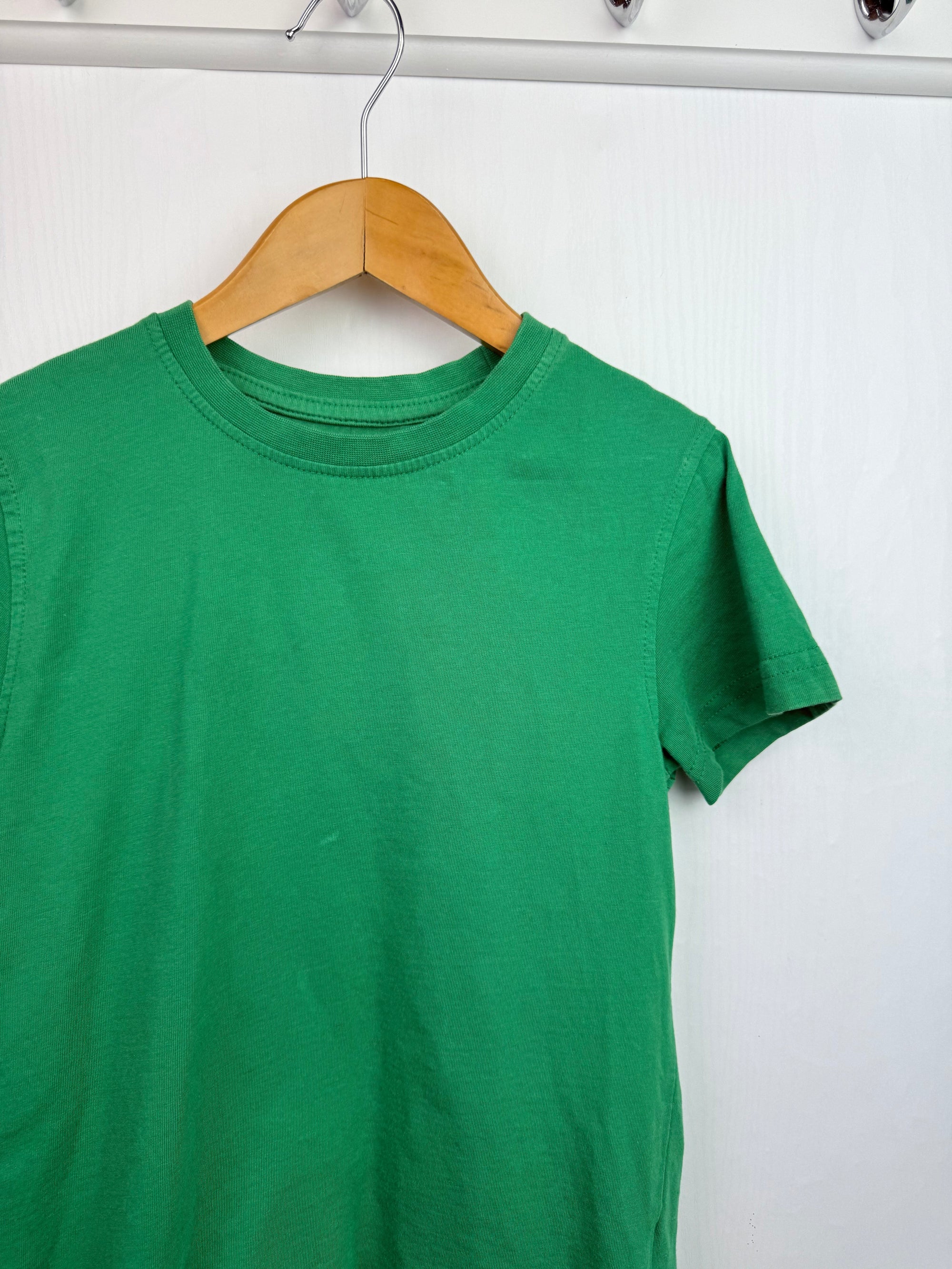 George Green Short Sleeve Top - Unisex 5 - 6 Years - Little Ones Preloved. Second Hand Children's & Preloved Baby, Kids, Girls & Boys Clothes. UK online
