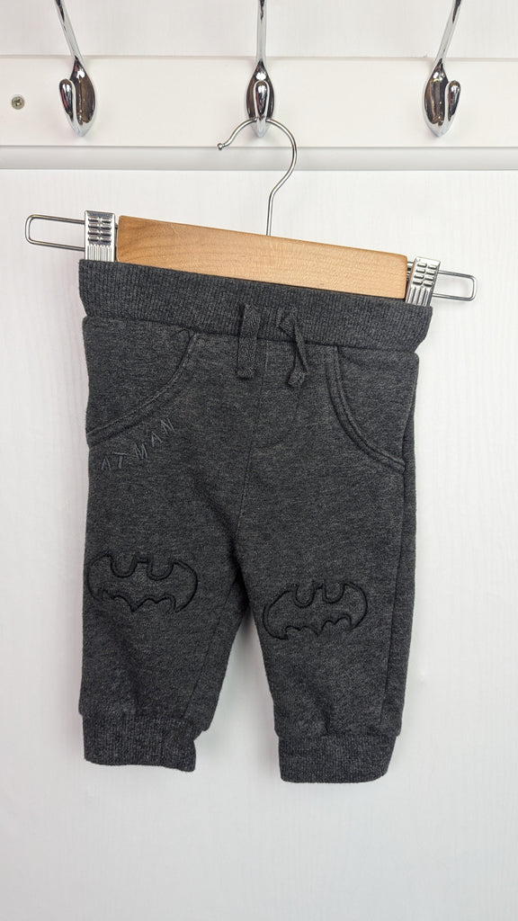 George Grey Batman Jogging Bottoms - Boys 0-3 Months Little Ones Preloved Used, Preloved, Preworn & Second Hand Baby, Kids & Children's Clothing UK Online. Cheap affordable. Brands including Next, Joules, Nutmeg Morrisons, TU, F&F, H&M.