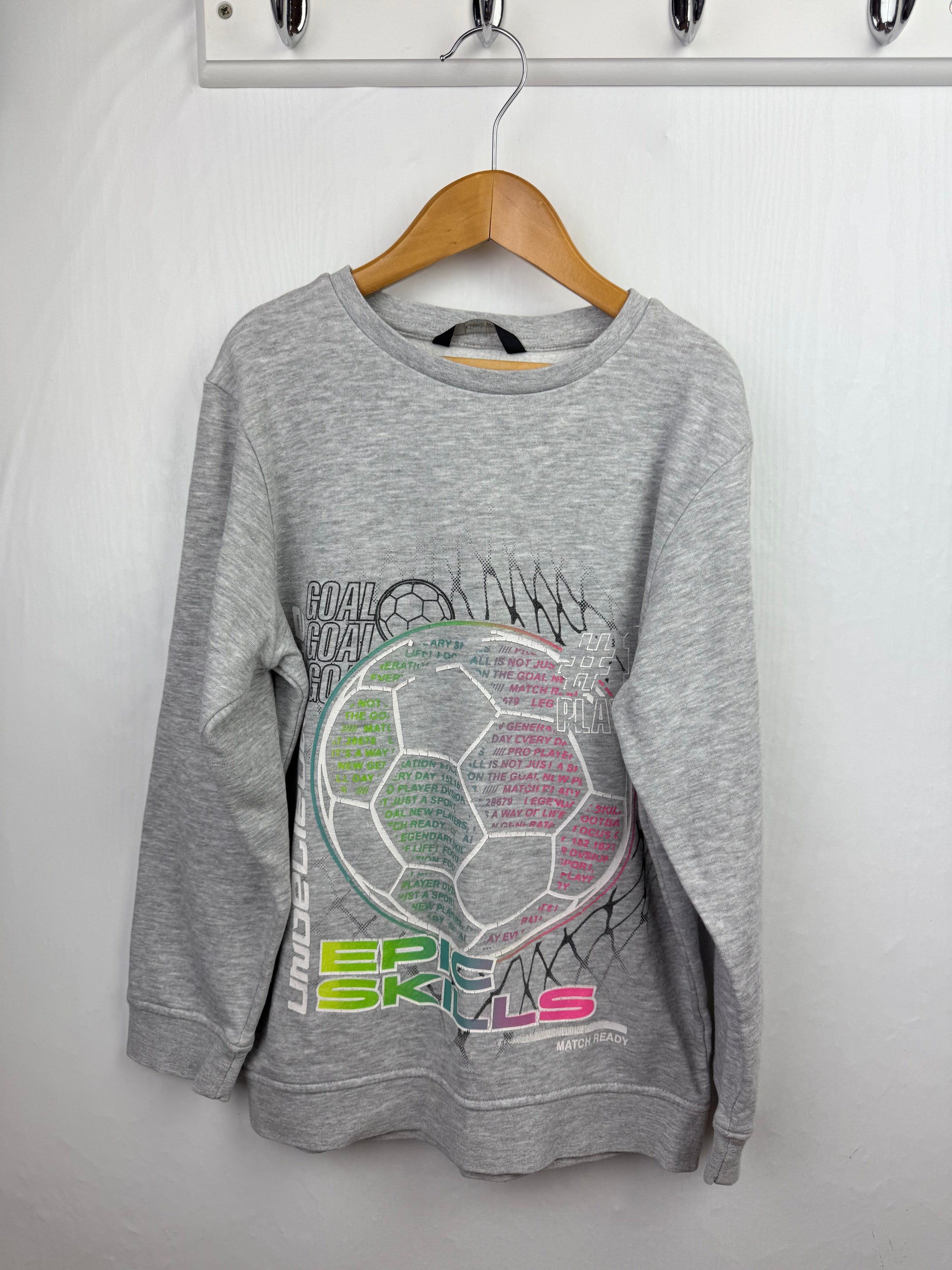 George Grey Football Sweatshirt - Boys 8 - 9 Years - Little Ones Preloved. Second Hand Children's & Preloved Baby, Kids, Girls & Boys Clothes. UK online