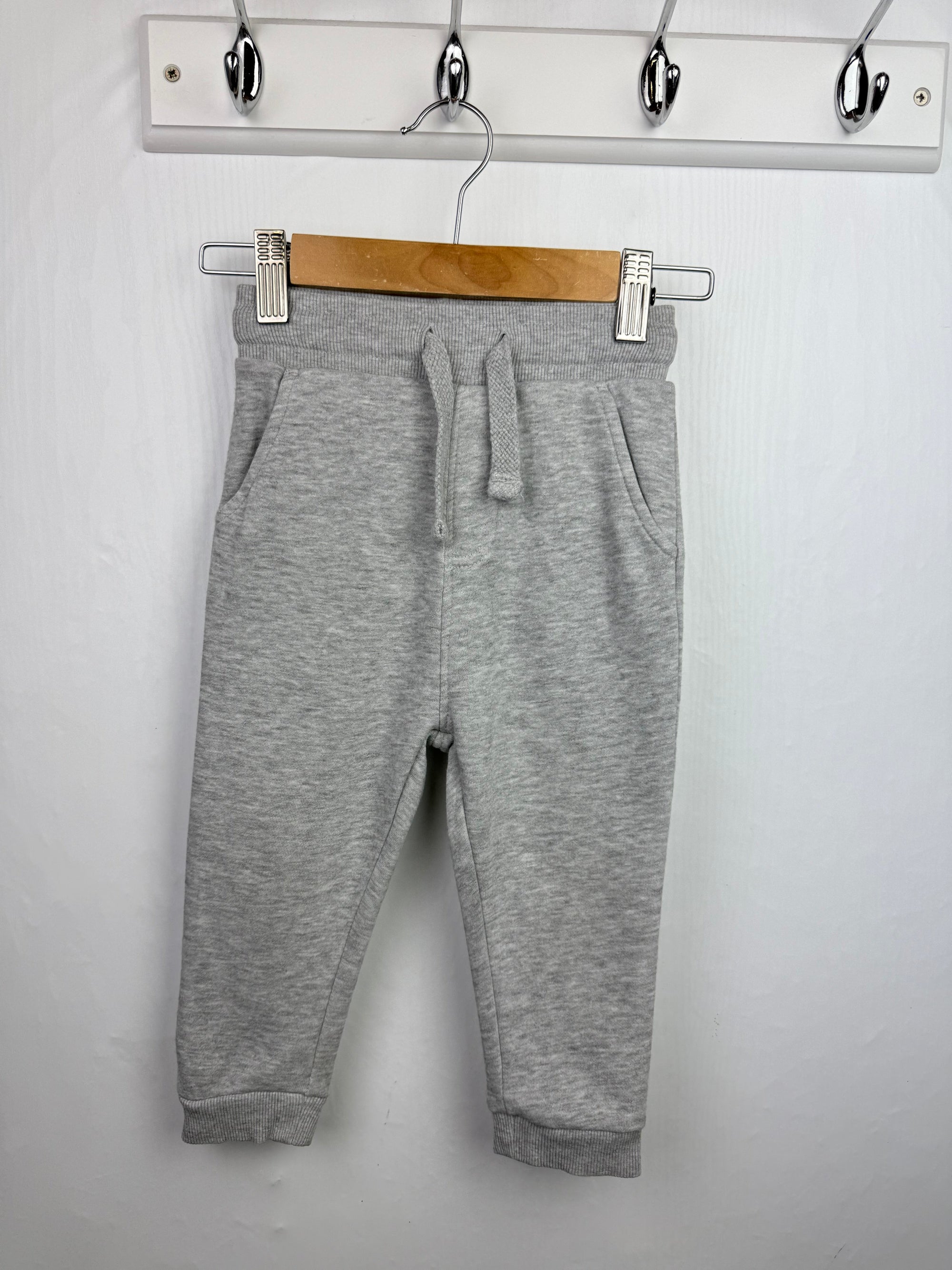 George Grey Jogging Bottoms - Boys 18 - 24 Months - Little Ones Preloved. Second Hand Children's & Preloved Baby, Kids, Girls & Boys Clothes. UK online