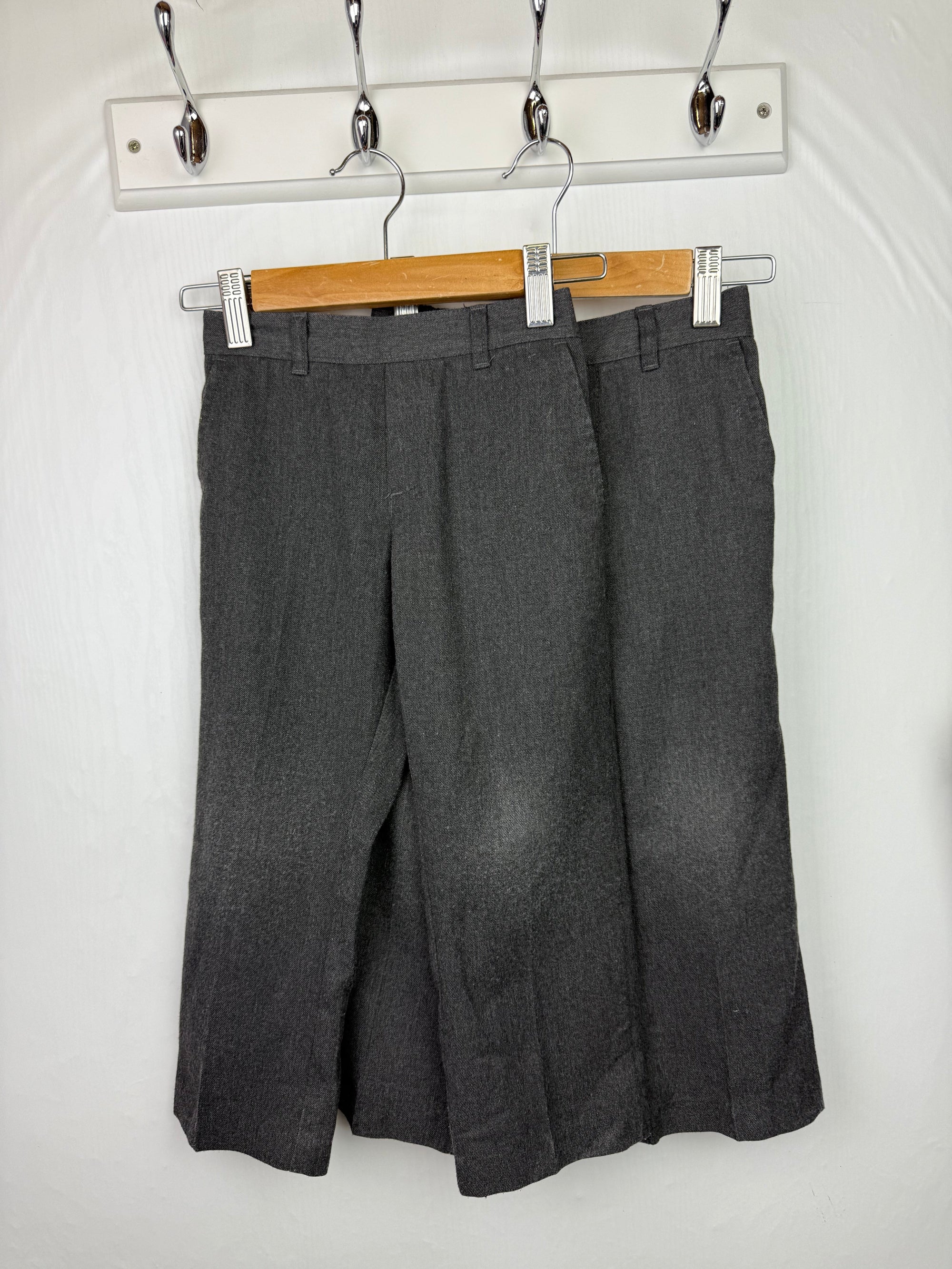 George Grey School Trousers - Boys 3 - 4 Years - Little Ones Preloved. Second Hand Children's & Preloved Baby, Kids, Girls & Boys Clothes. UK online