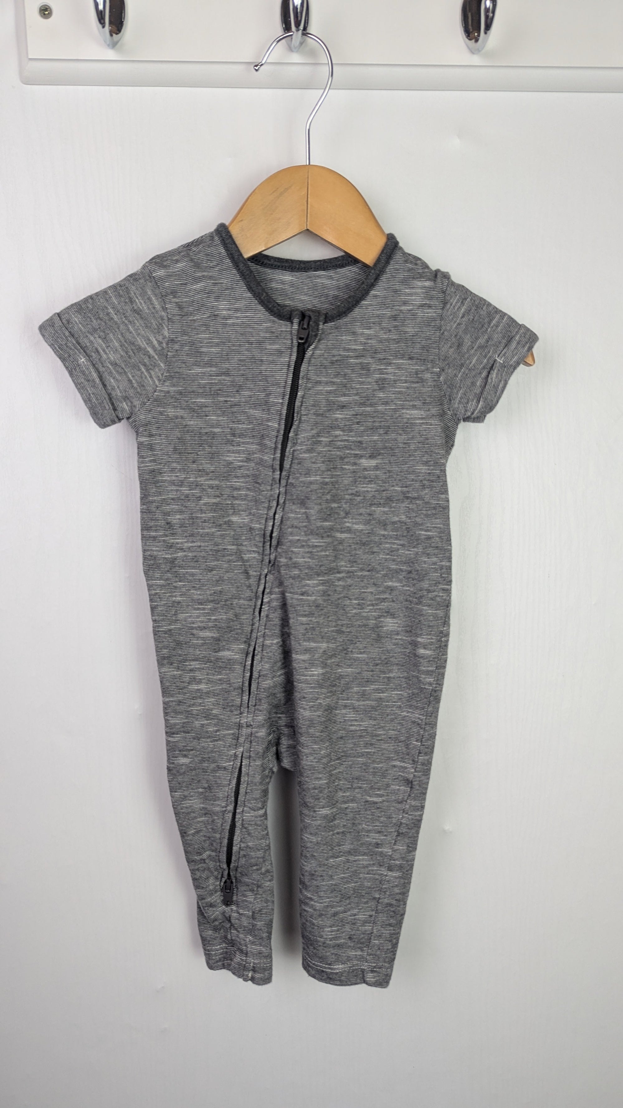 George Grey Striped Footless Zip Sleepsuit - Boys 3 - 6 Months - Little Ones Preloved. Second Hand Children's & Preloved Baby, Kids, Girls & Boys Clothes. UK online