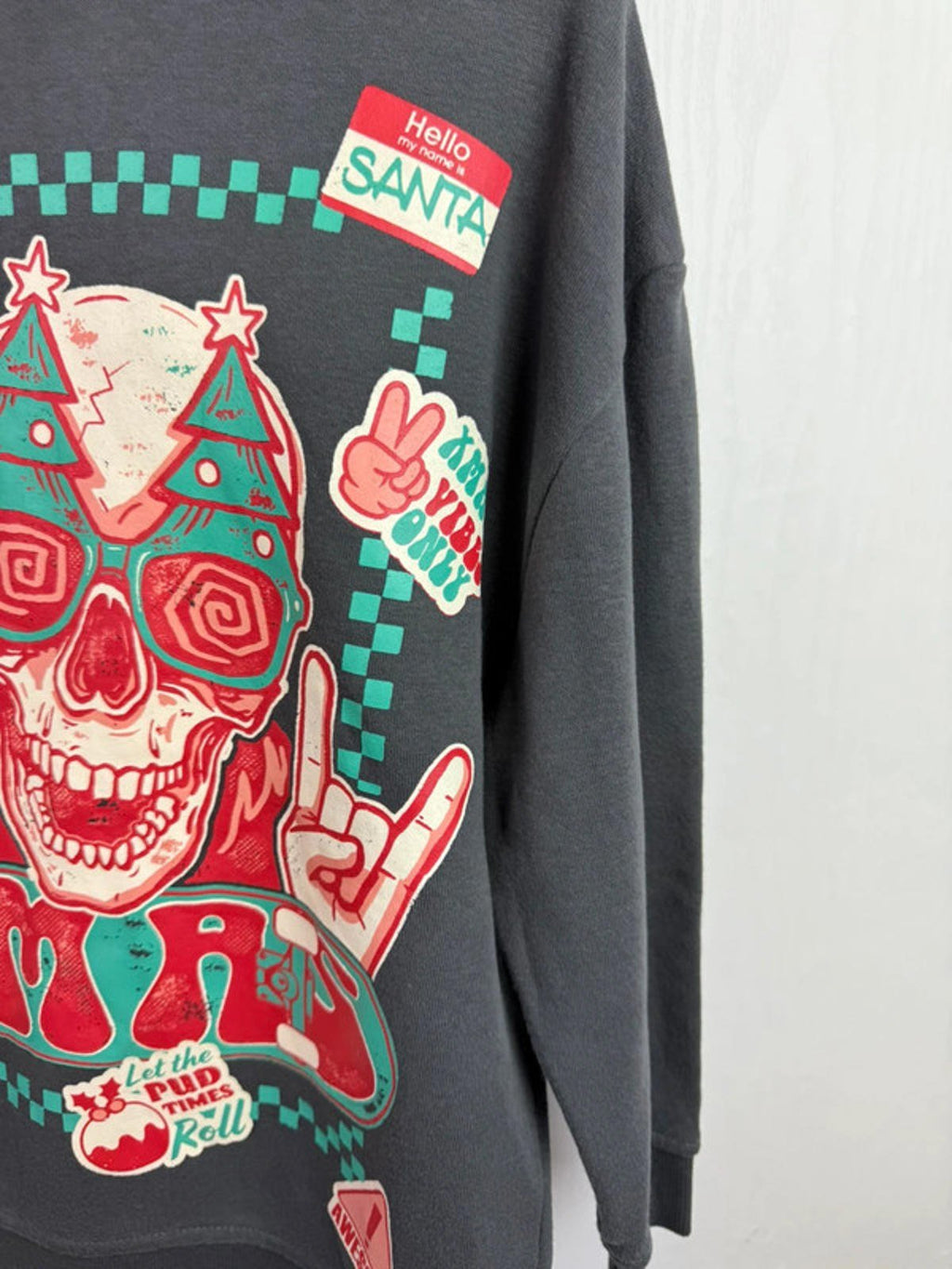 George Grey Xmas Hoodie - Boys 6 - 7 Years - Little Ones Preloved. Second Hand Children's & Preloved Baby, Kids, Girls & Boys Clothes. UK online