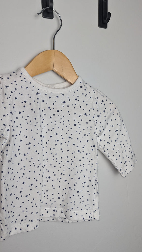 George Long sleeve Star Top - Unisex 0-3 Months Little Ones Preloved Used, Preloved, Preworn Baby, Girls & Boys Clothes. Kids & Children's second hand Clothing UK Online. Cheap affordable. Brands including Next, Joules, Nutmeg Morrisons, TU, F&F, H&M.