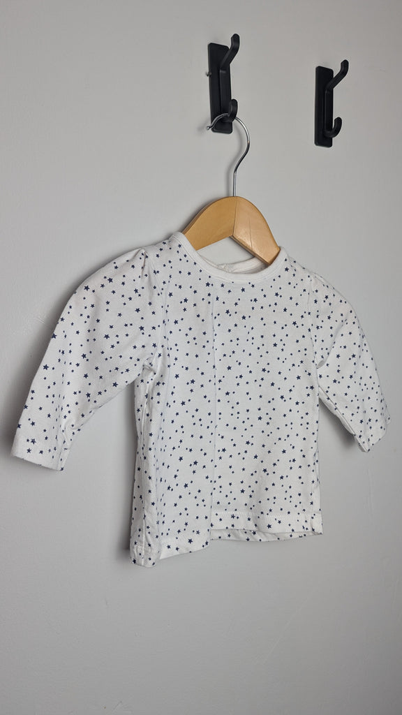 George Long sleeve Star Top - Unisex 0-3 Months Little Ones Preloved Used, Preloved, Preworn Baby, Girls & Boys Clothes. Kids & Children's second hand Clothing UK Online. Cheap affordable. Brands including Next, Joules, Nutmeg Morrisons, TU, F&F, H&M.