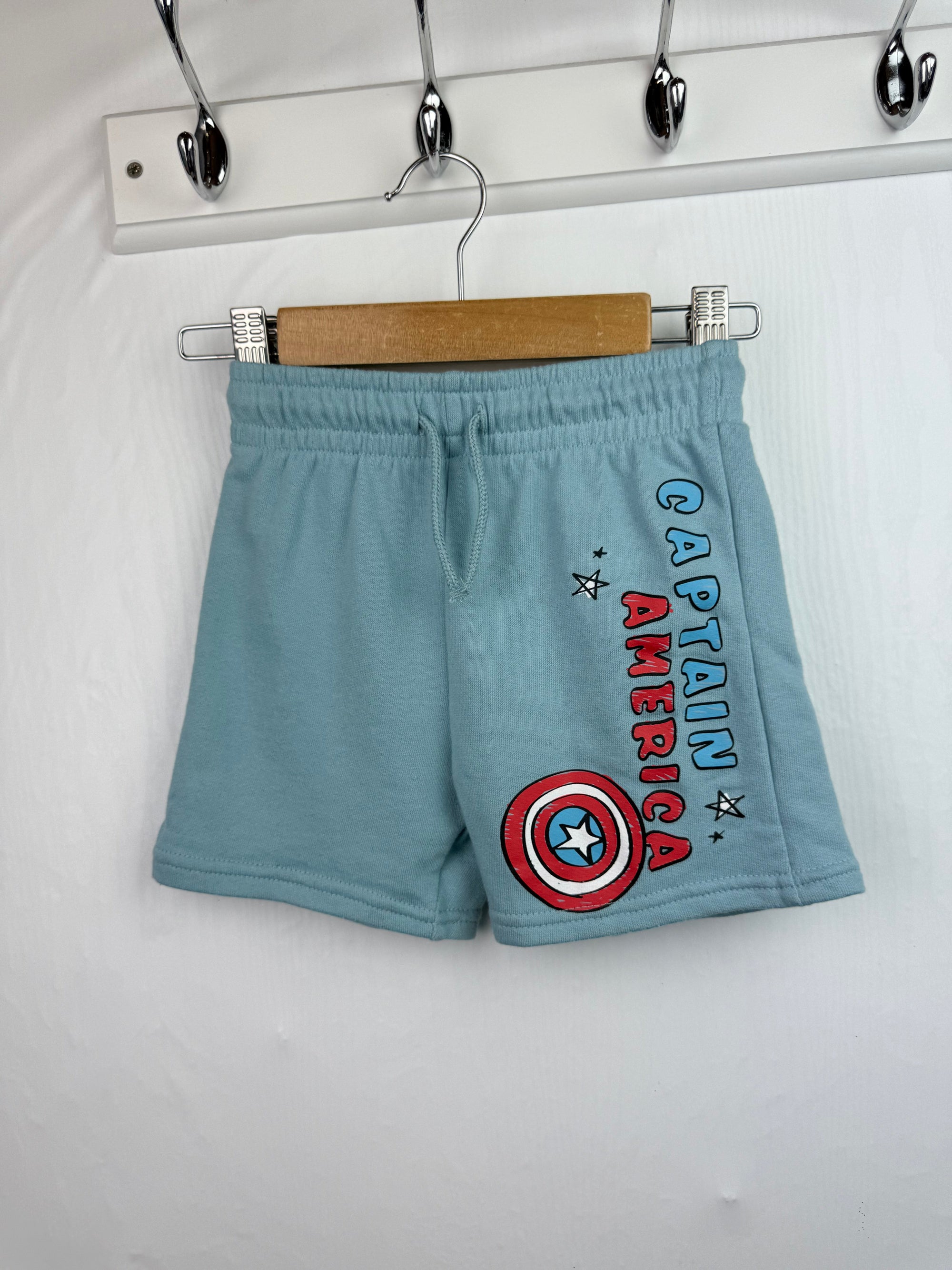 George Marvel Captain America Shorts - Boys 3 - 4 Years - Little Ones Preloved. Second Hand Children's & Preloved Baby, Kids, Girls & Boys Clothes. UK online