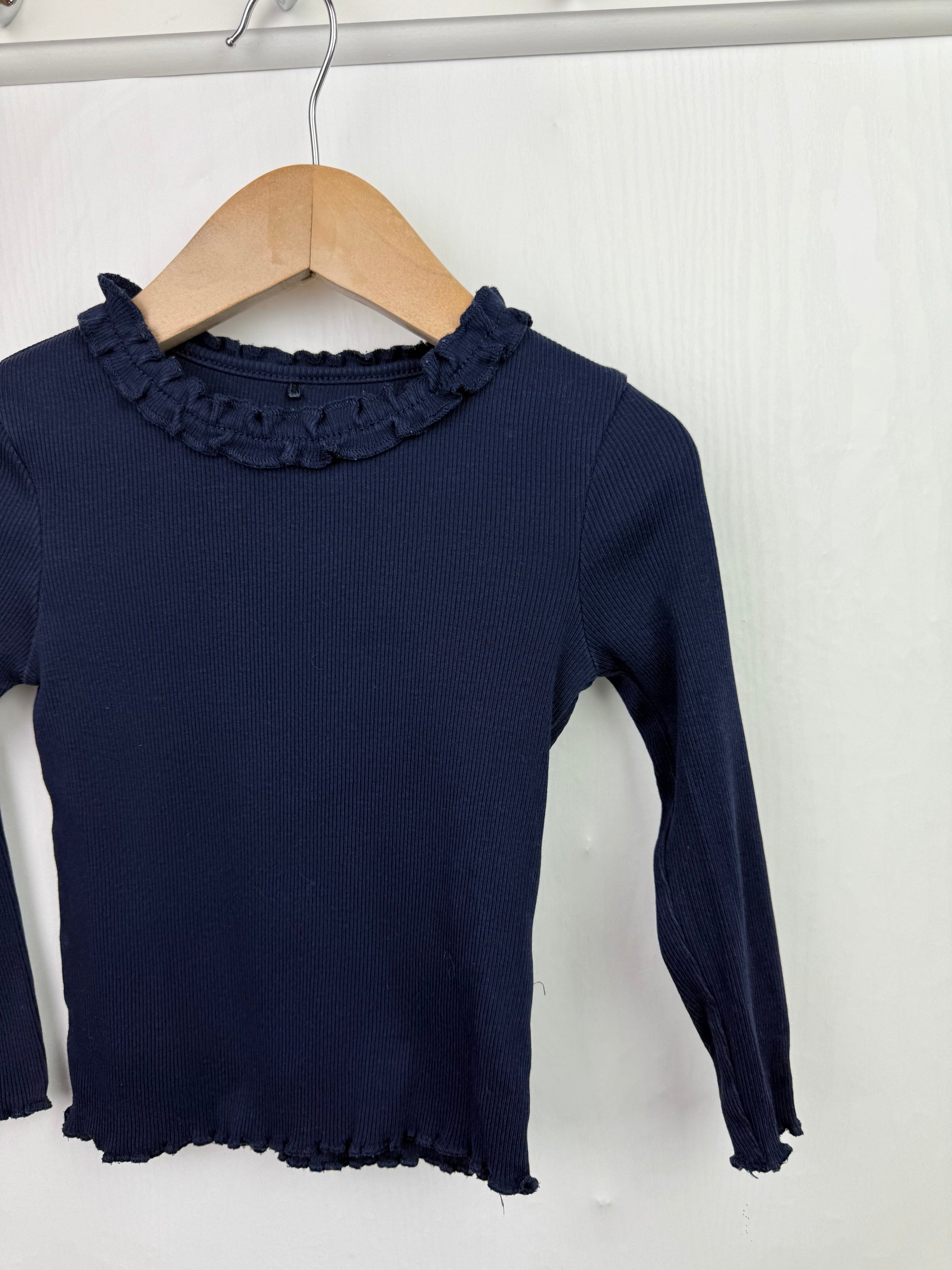 George Navy Ribbed Long Sleeve Top - Girls 2 - 3 Years - Little Ones Preloved. Second Hand Children's & Preloved Baby, Kids, Girls & Boys Clothes. UK online